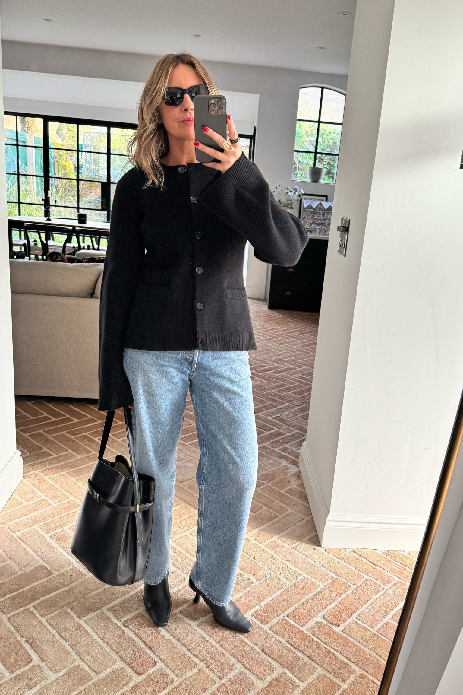 Very into this cardigan, teamed with my new Agolde Jeans + the most comfortable boots 

L in the cardigan 
26 in the jeans 

#LTKstyletip #LTKeurope #LTKwinter
