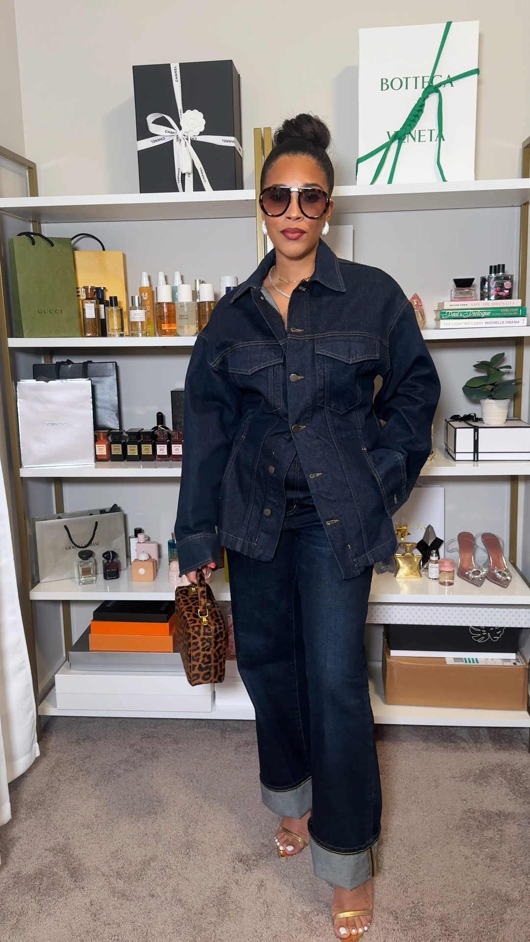 💋 A little denim number. 