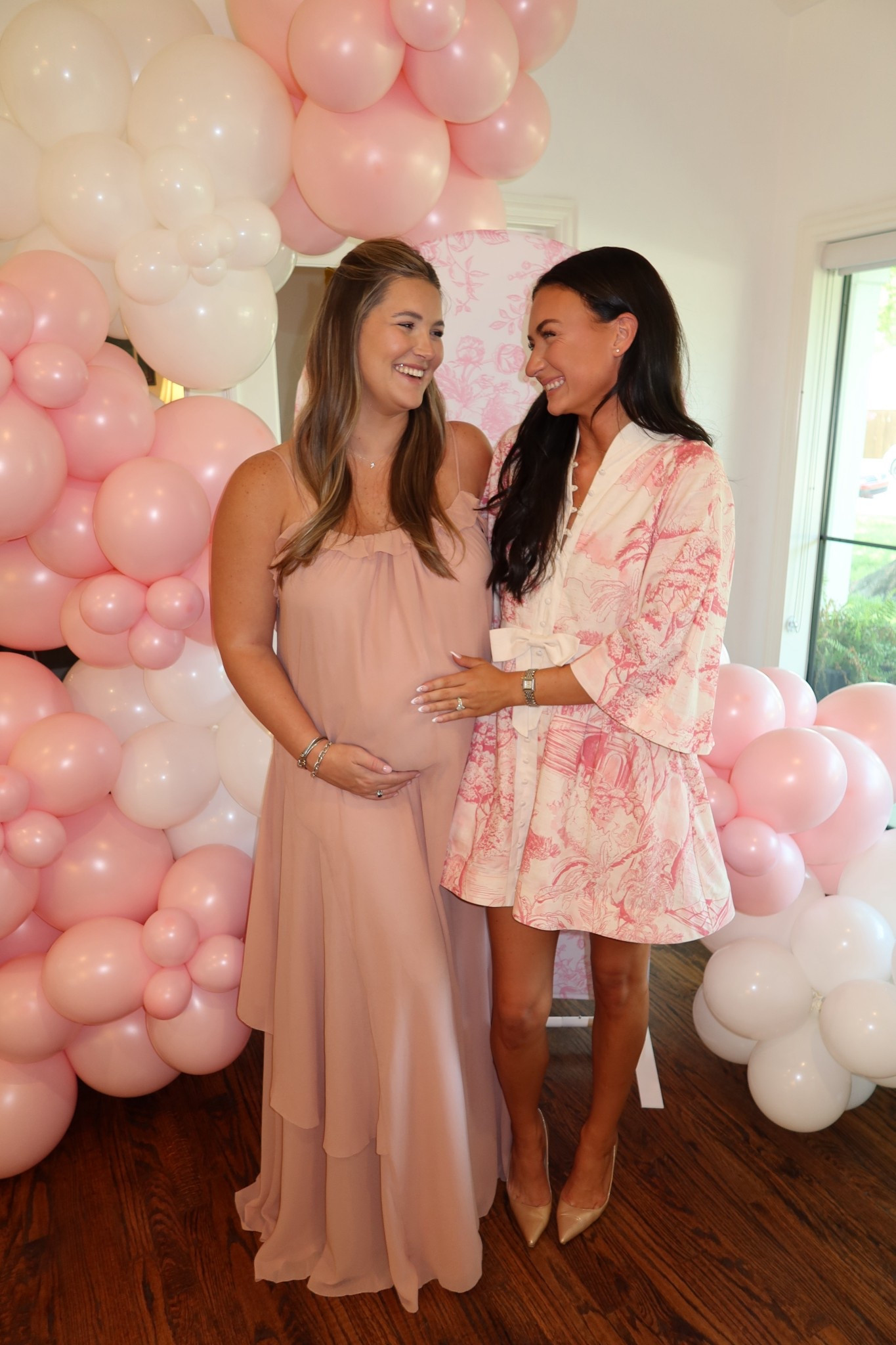 Perfect baby shower dress!! Size 4 and was big

#LTKShoeCrush #LTKBump #LTKStyleTip