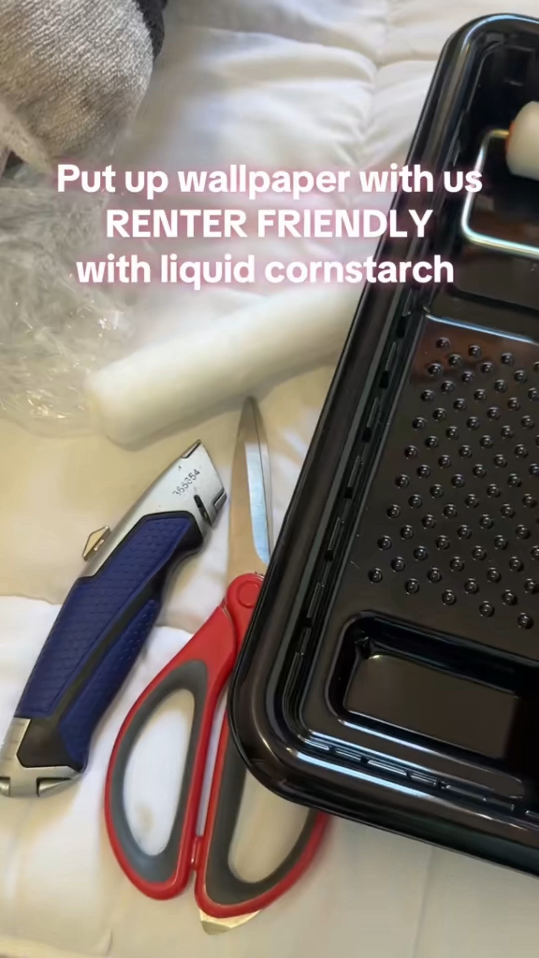 Renter friendly wallpaper on a budget!! #renterfriendly #budgetfriendly

#LTKHome