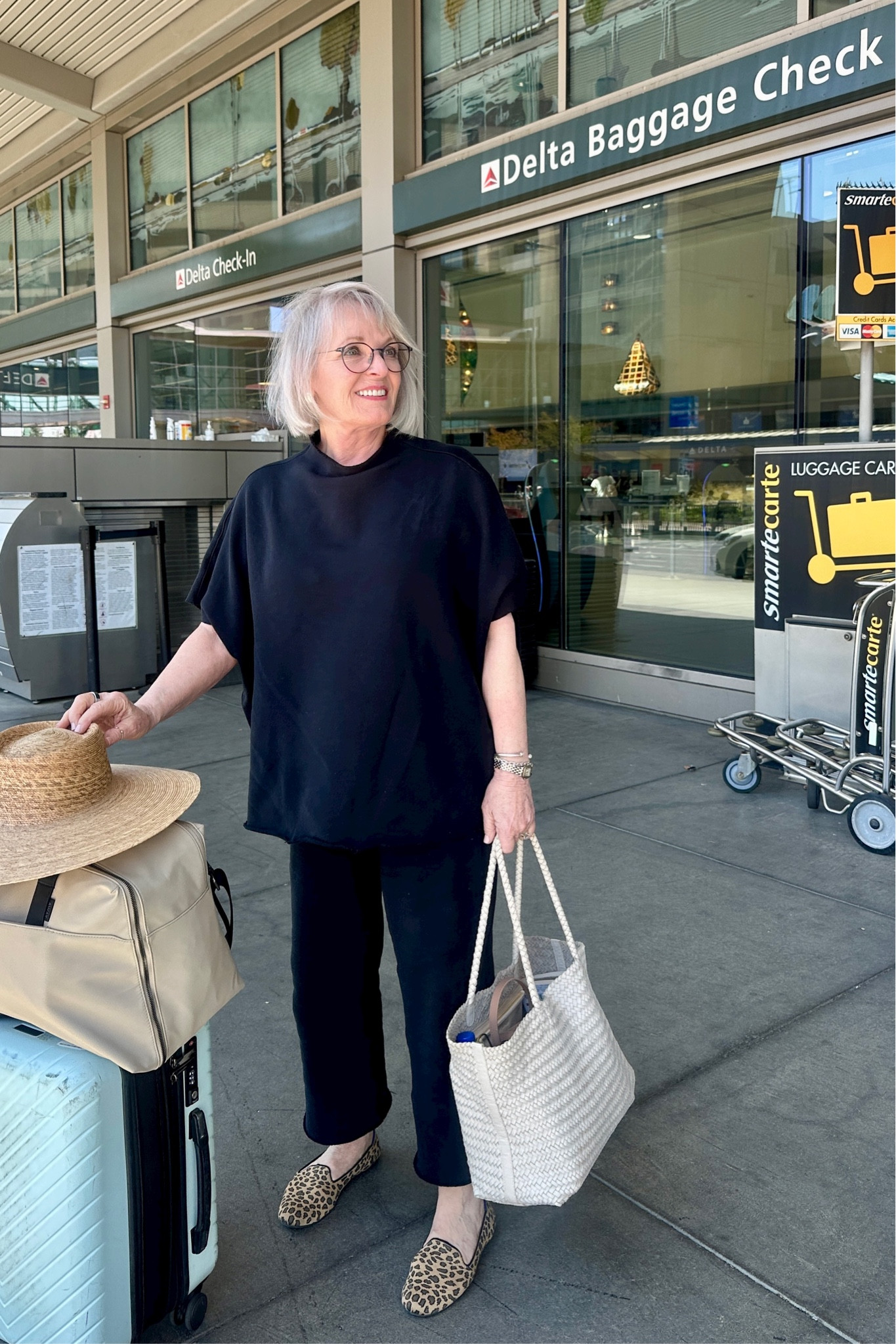 The perfect travel set for all your holidays this summer. 
The Malibu in British Royal Navy by @Frankandeileen
Wearing size S
#FrankandEileenPartner #WearRepeatLove sustainable fashion 

#LTKOver40 #LTKStyleTip #LTKTravel