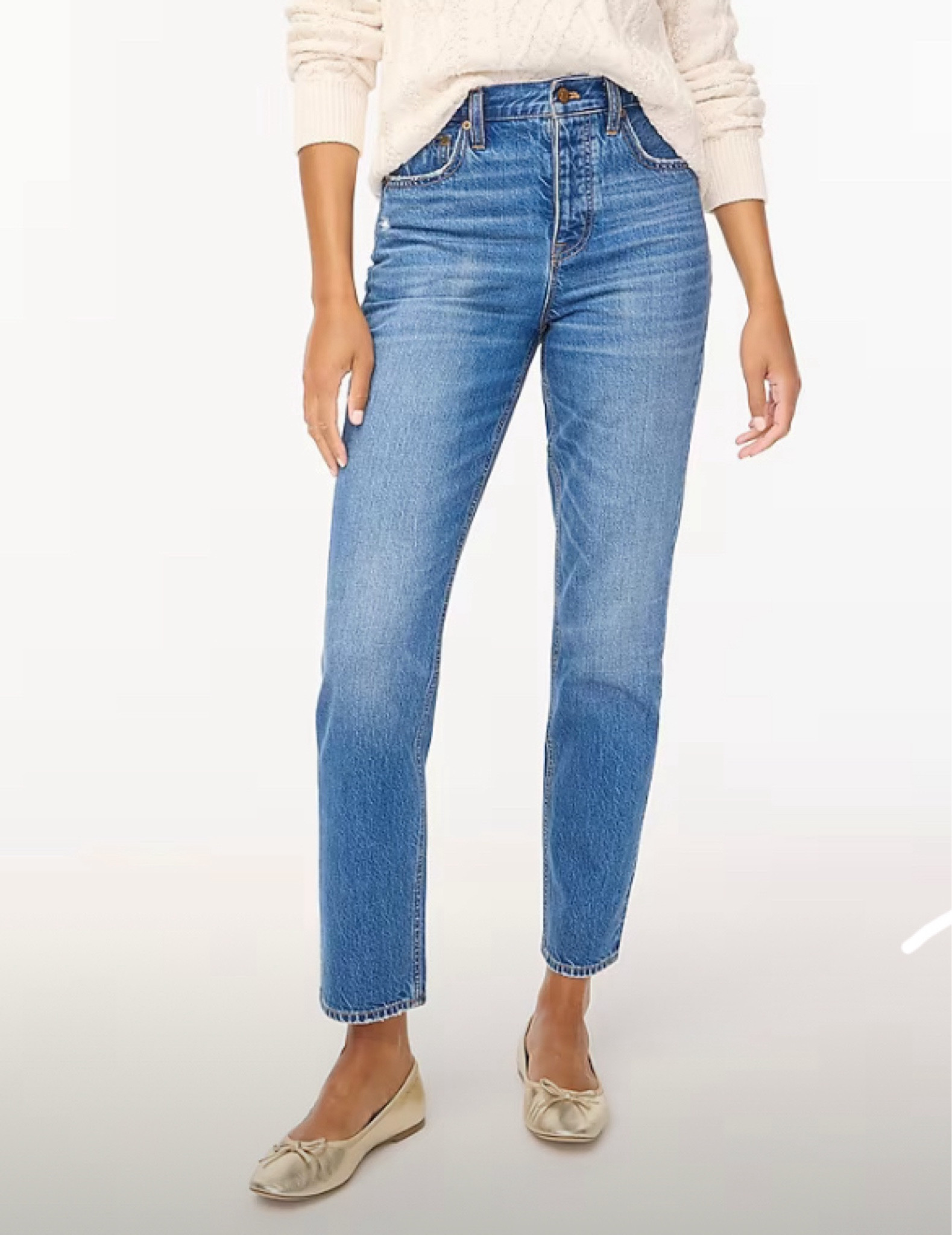 Jeans - ON SALE, $50; straight jeans

#jcrewfactory #jcrewsale #jeanssale #straightjeans #salefinds 