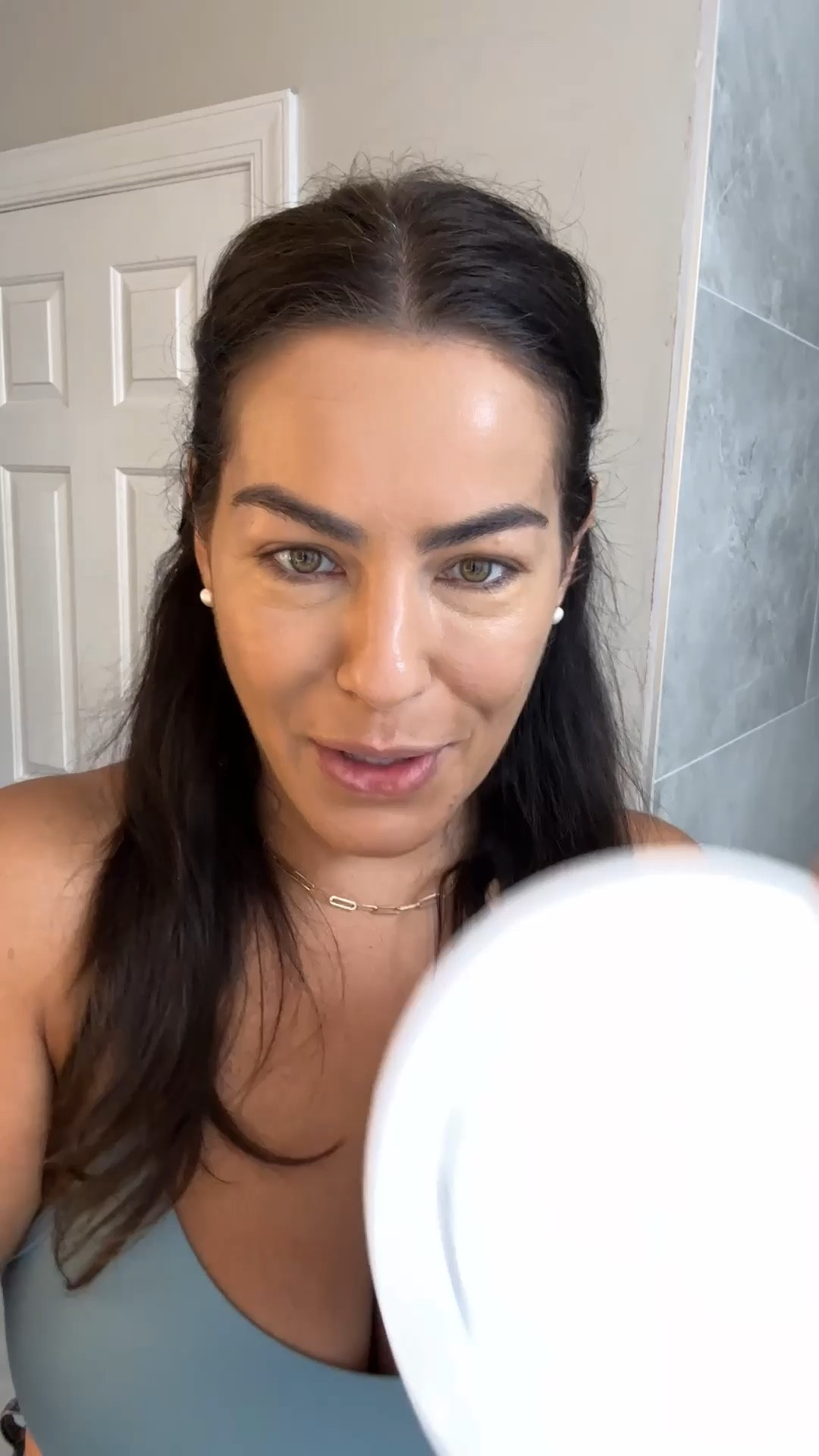 Unboxing and trying out It Cosmetics new sun blush, it’s like bronzer and blush and contour all in one! 


#itcosmeticspartner


#LTKSeasonal #LTKBeauty #LTKFindsUnder50