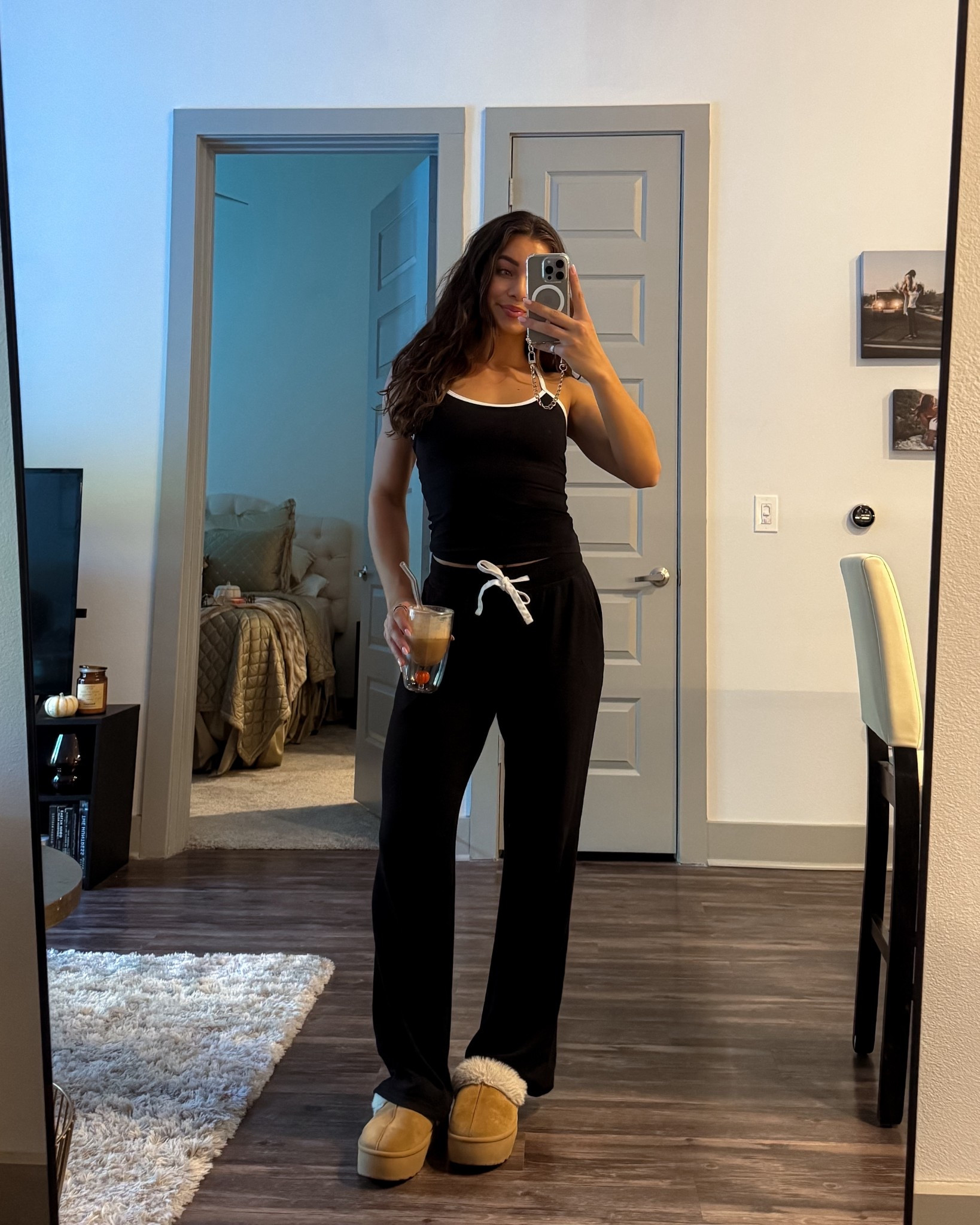 These are the absolute comfiest pants!! They feel like pajamas but look so polished 🤍

#LTKTravel #LTKSeasonal #LTKActive