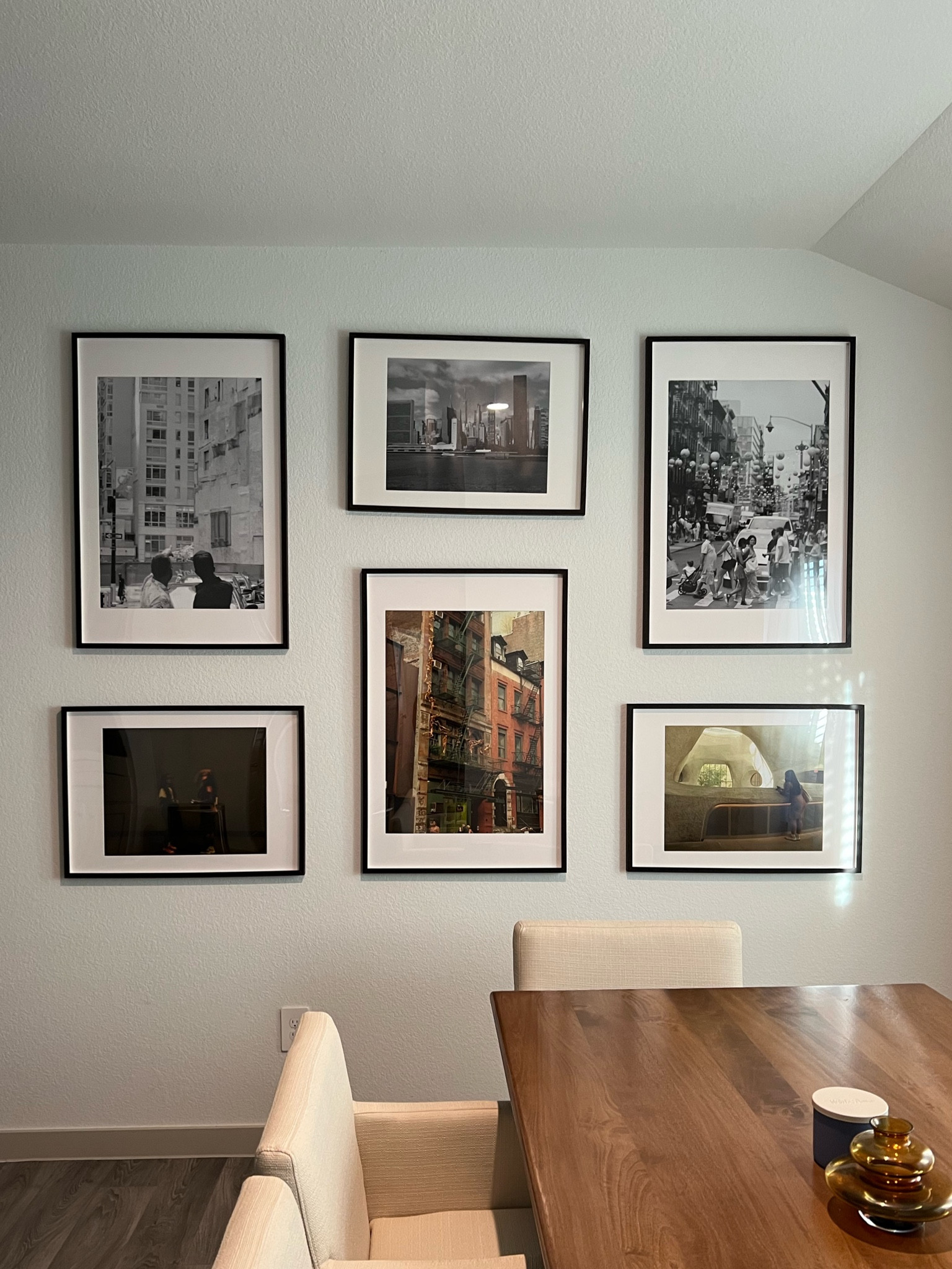 Gallery wall decor! 
I used the HOVSTA IKEA frames in the size 50x70cm and 61x91cm.

 The printed photos are in the size 16x20 and 24x36 because I decided to keep the white border that comes with the frame 🖼️ 

#ikeaframes #wallart #homedecor #photography #home #homedecor #gallerywall

#LTKhome