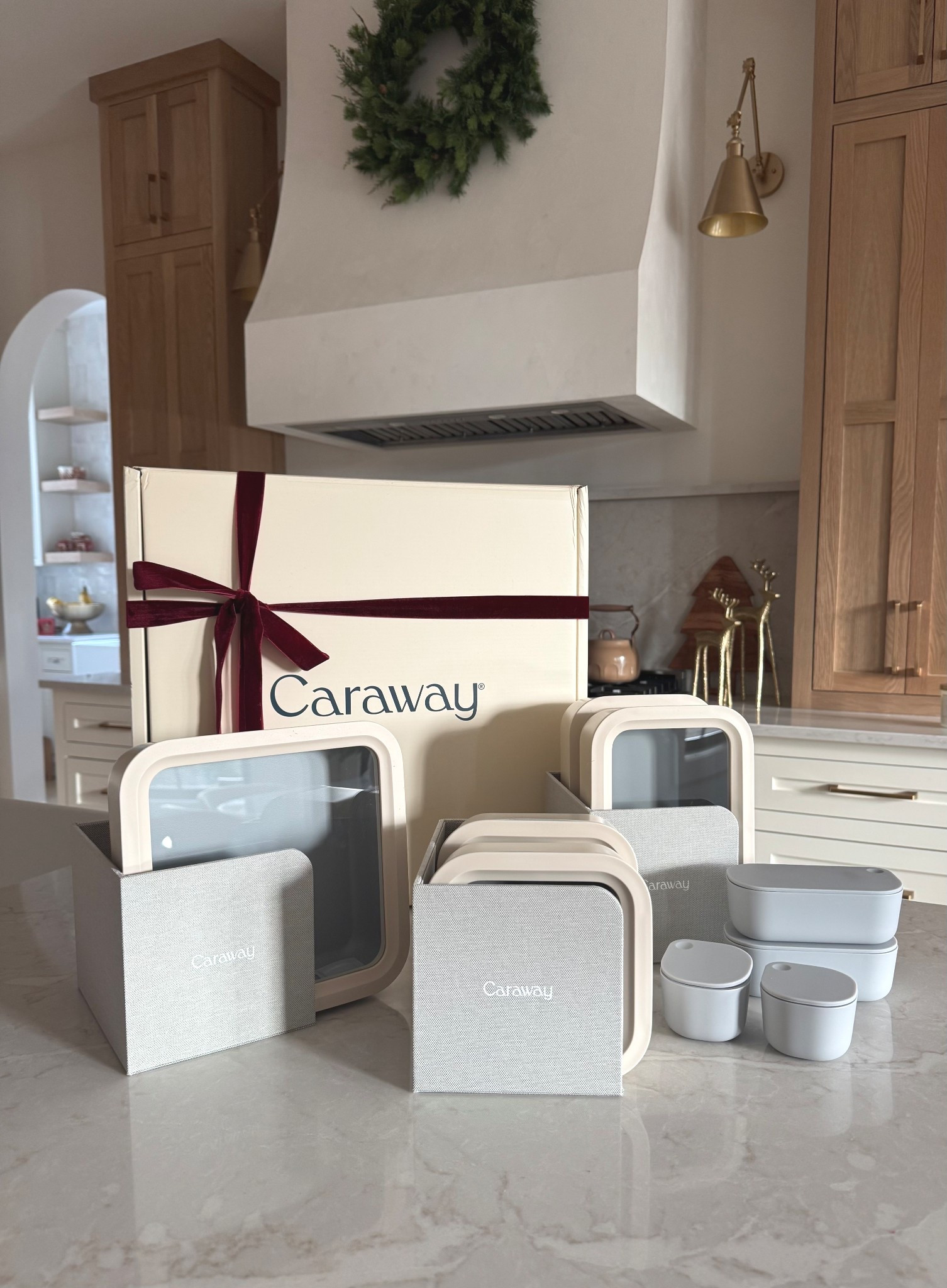 Give the gift of @caraway 🎁 one of the BEST Black Friday deals going on now! These food storage sets are amazing… refrigerate, microwave, oven and dishwasher safe! 

#LTKHome #LTKHoliday #LTKCyberWeek