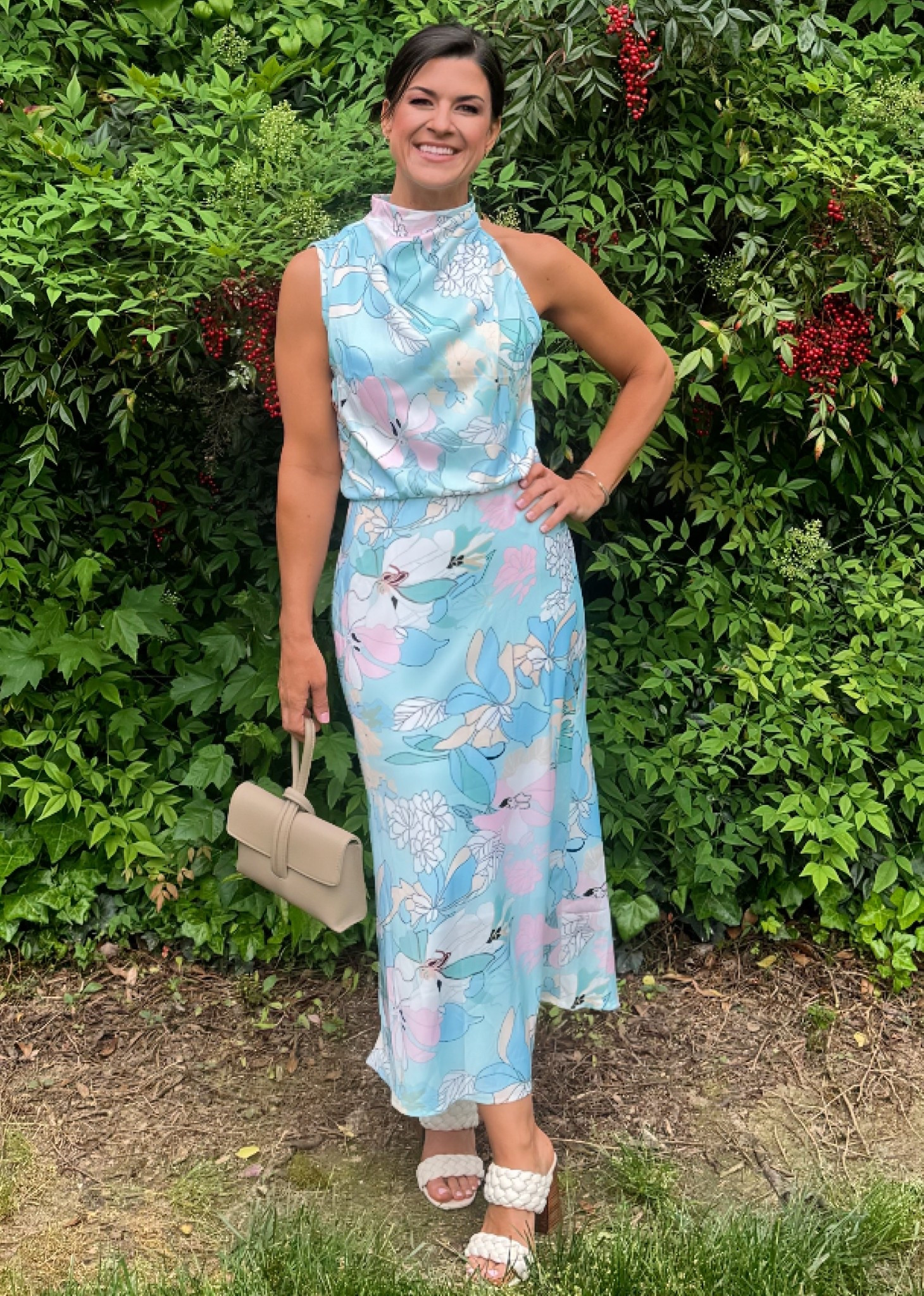 Auction night dress with the best price! 