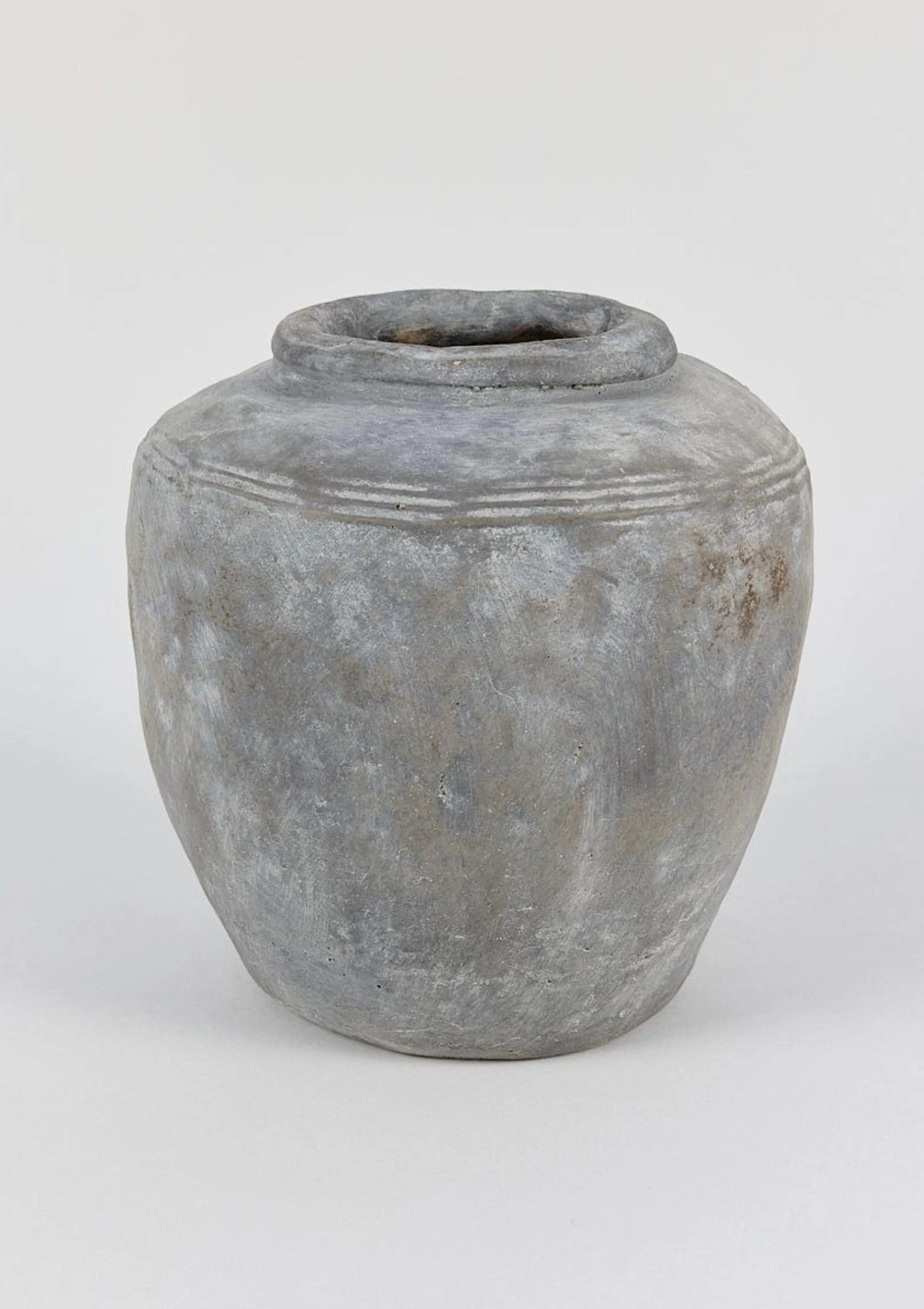 Distressed Rustic Concrete Vase - 12" | Afloral