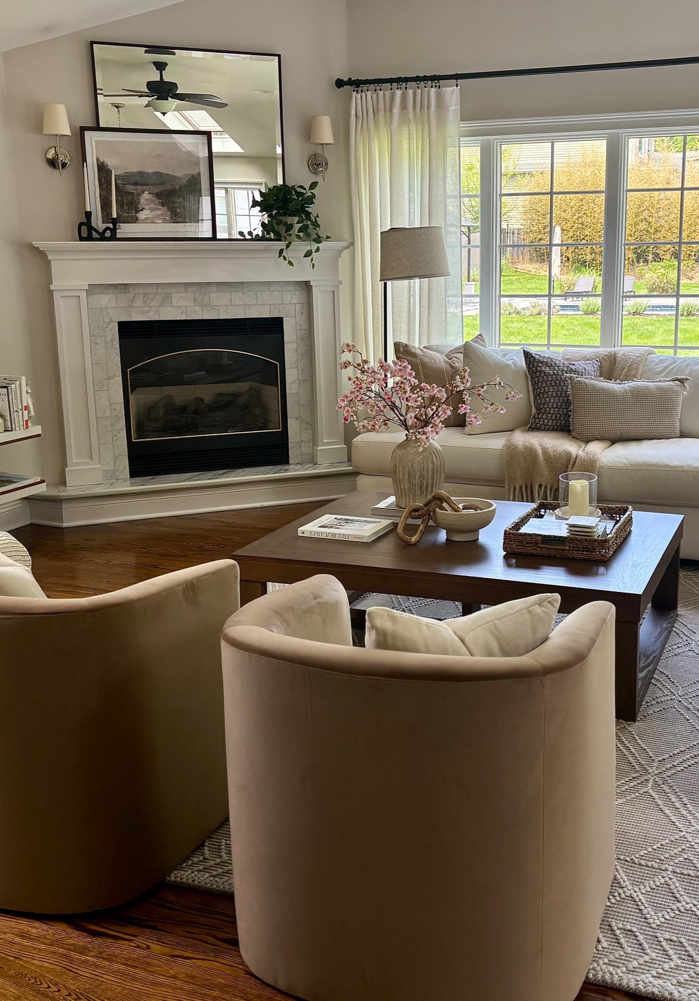pretty cool that with one click I can reverse my entire living room setup using the editing tool to give it a fresh new look! 🤩

🌸  I tagged some of my favorite Spring faux florals & artisan ceramic vases for you to shop👇🏻 !

What’s your favorite type of flower? 🌷
     👉🏻  (Mine are probably hydrangeas, although I love cherry blossoms too!)


.
.
.
real touch flowers | realistic artificial flowers | faux cherry blossom stems | real touch tulips | realistic hydrangeas | budget-friendly organic vases

#LTKSeasonal #LTKMothersDay #LTKHome