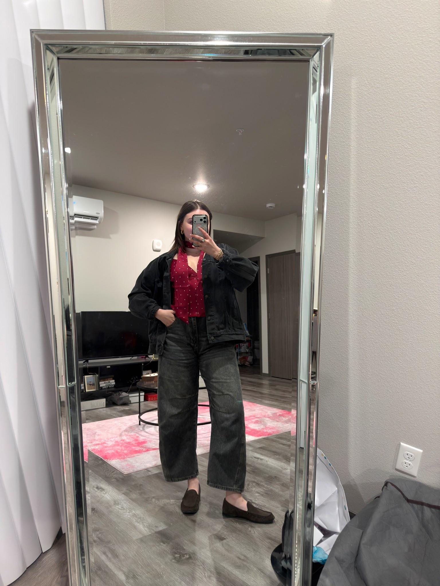 Had a busy workday and then girls dinner at the Melting Pot! You know I had a dress up for that 🤗

I’m wearing a men’s XL jacket, M blouse, size 14 jeans and size 9 loafers 

#LTKWorkwear #LTKootd #LTKMidsize