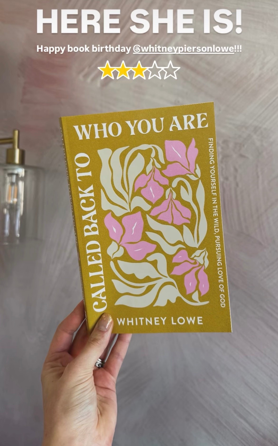 Happy book birthday to my friend! Such a real friend + an amazing book! 

#LTKstorytime