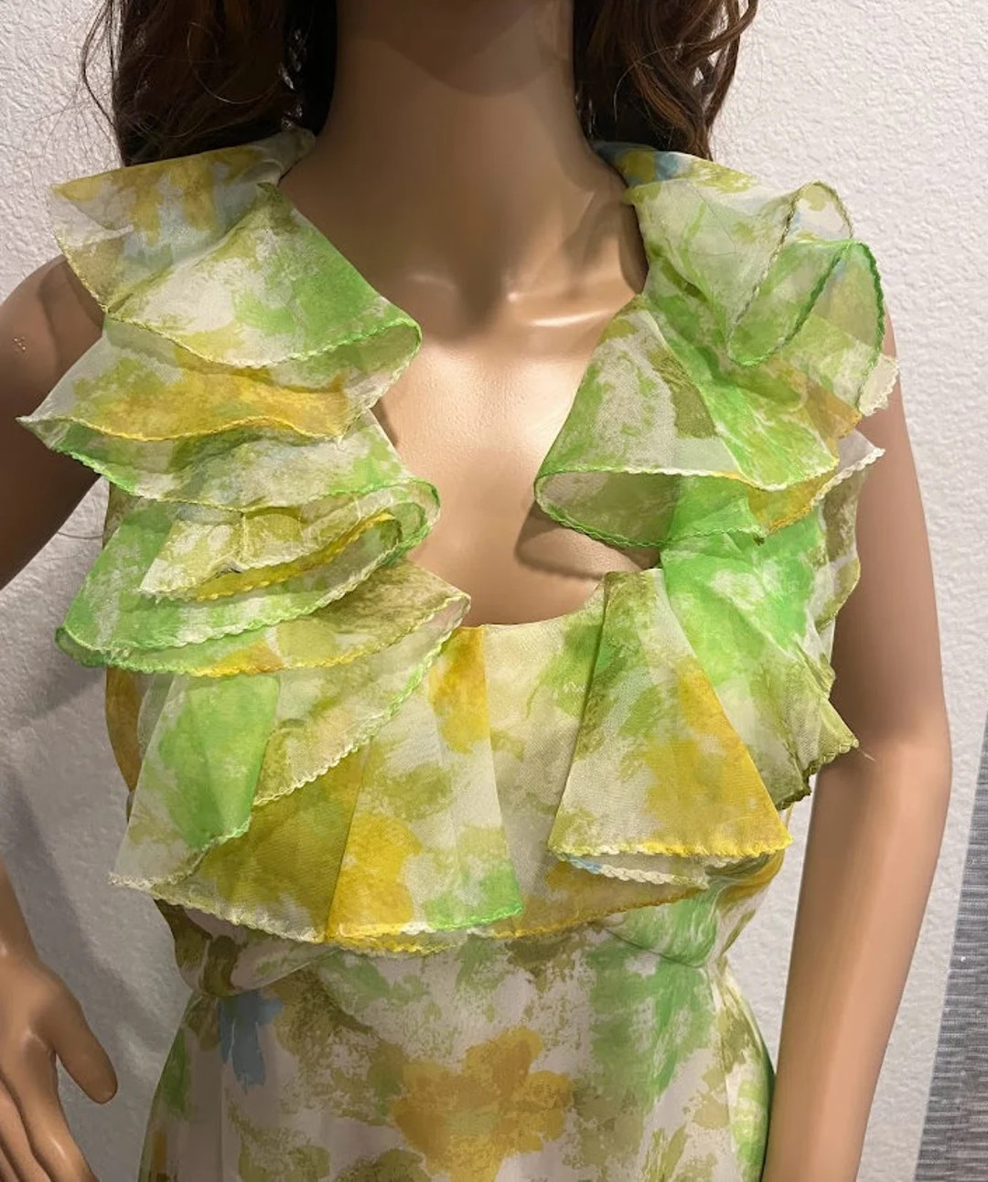 Lilli Diamond 1970's Vintage Chiffon Floral Gown With Ruffle Neckline Small - Etsy | Etsy (US)