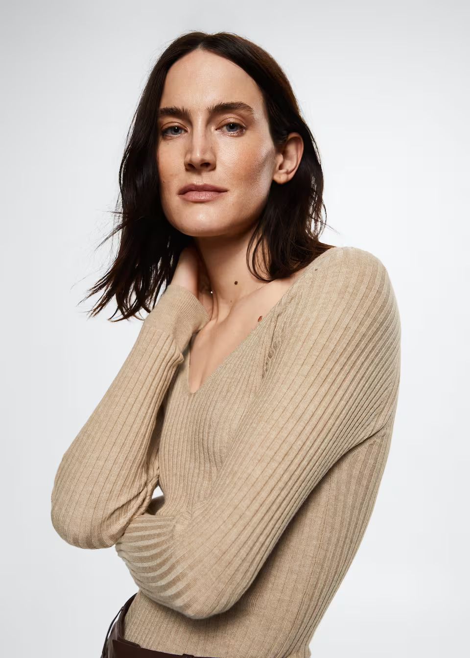 V-neck ribbed knit sweater | MANGO (US)