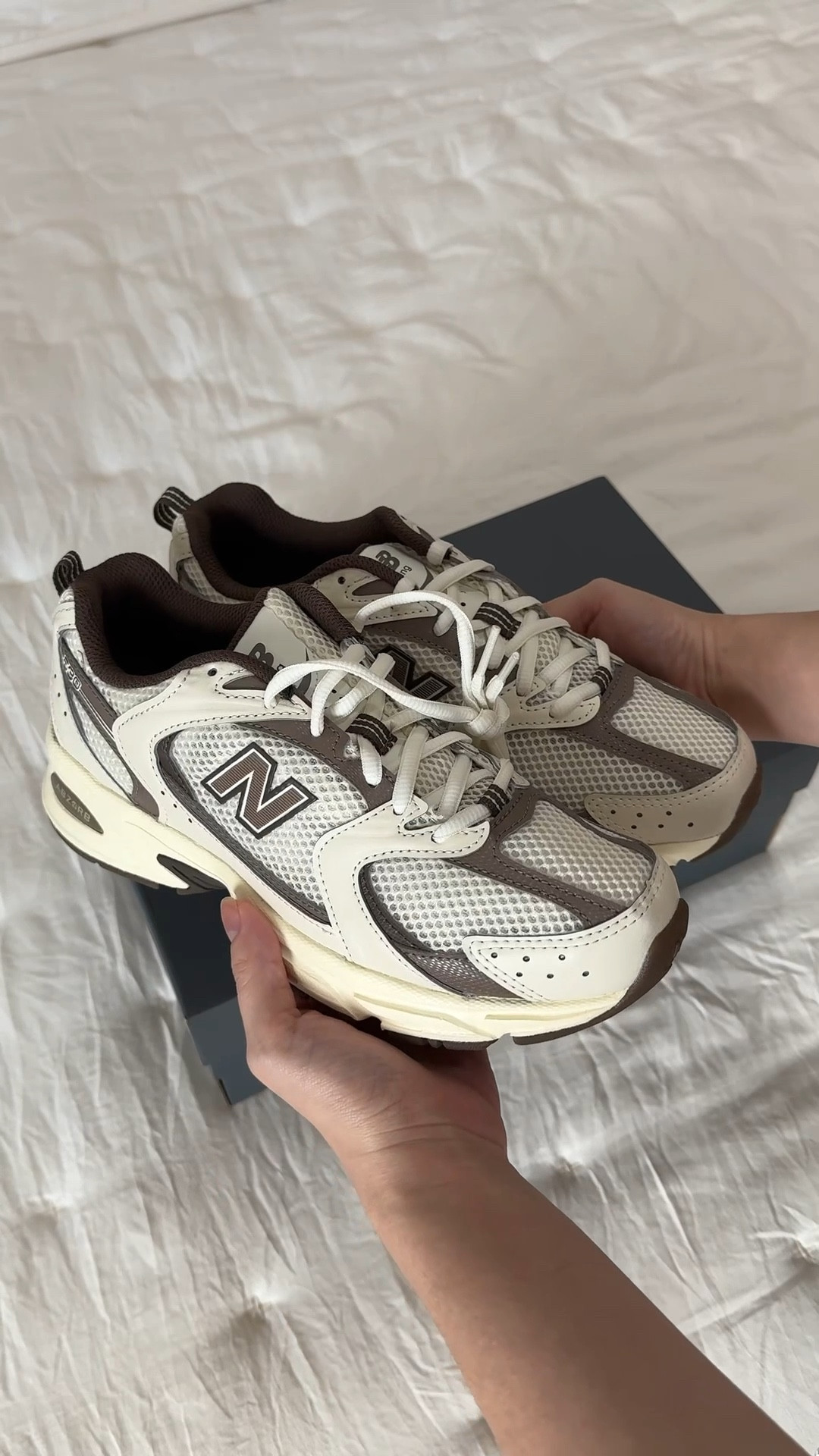 New Balance 530
Turtledove with angora and mushroom 🍄‍🟫 

#LTKSaleAlert #LTKGiftGuide #LTKootd