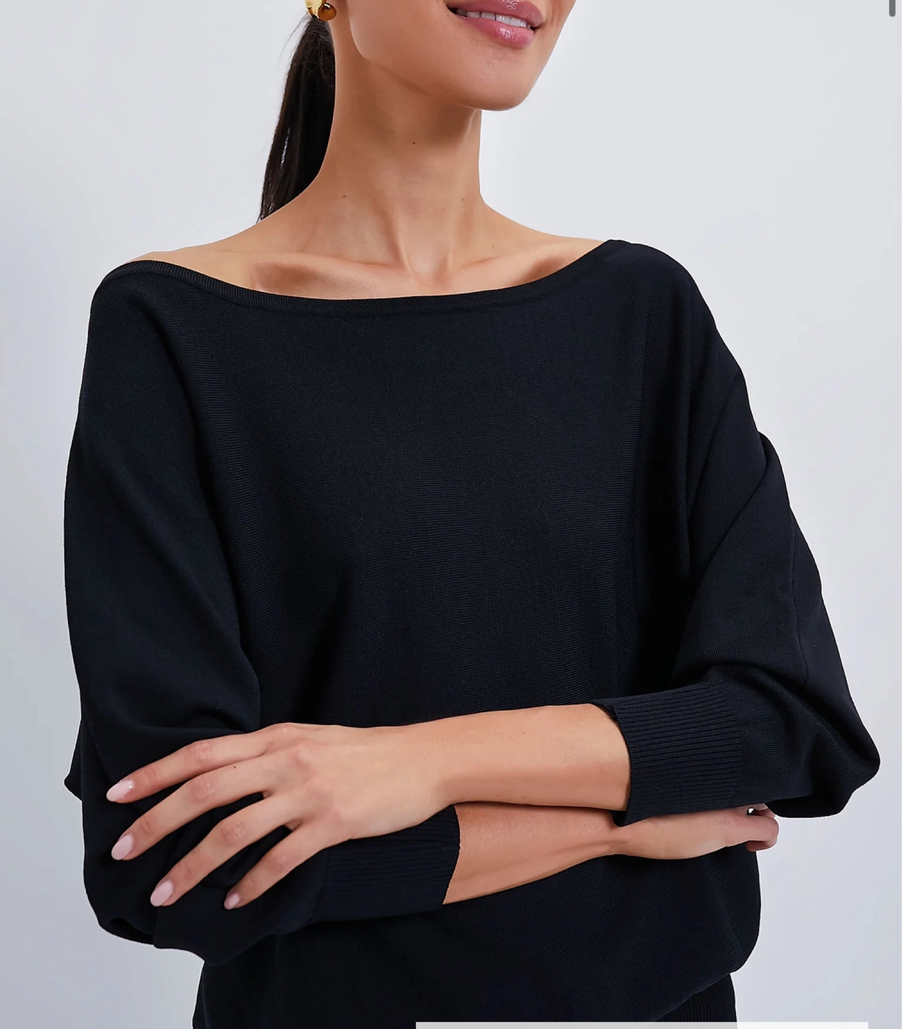 Grabbing some fall basics at the Tuckernuck sale! Love this wide neck black sweater 🖤