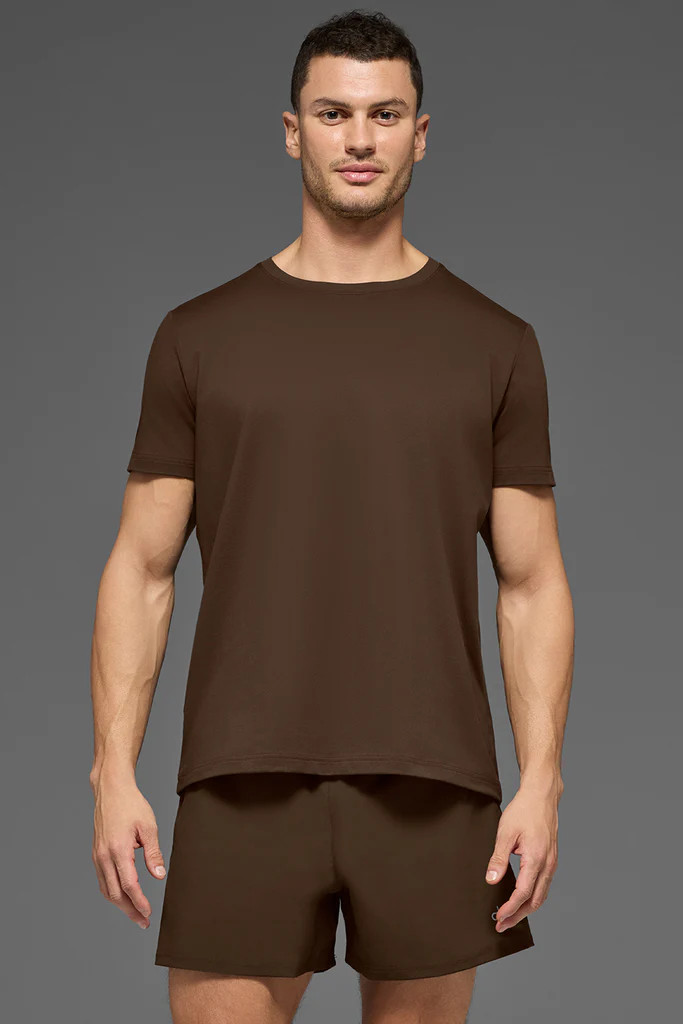 Conquer Reform Crewneck Short Sleeve - Espresso | Alo Yoga (US)