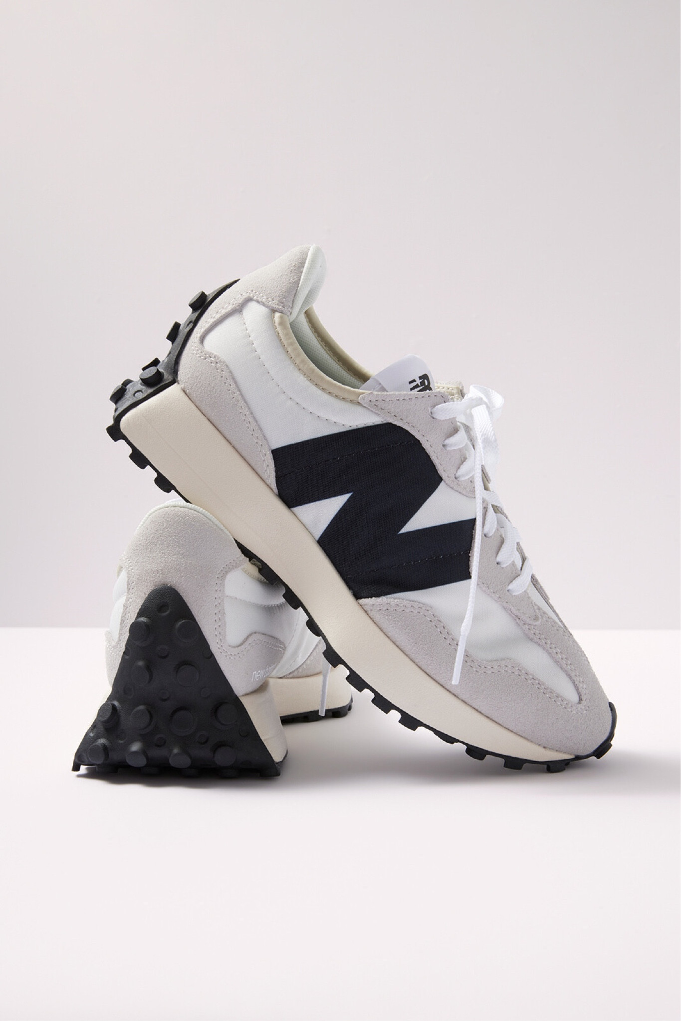 New Balance 327 Sneakers in white, black & grey 

#LTKstyletip #LTKshoecrush #LTKU