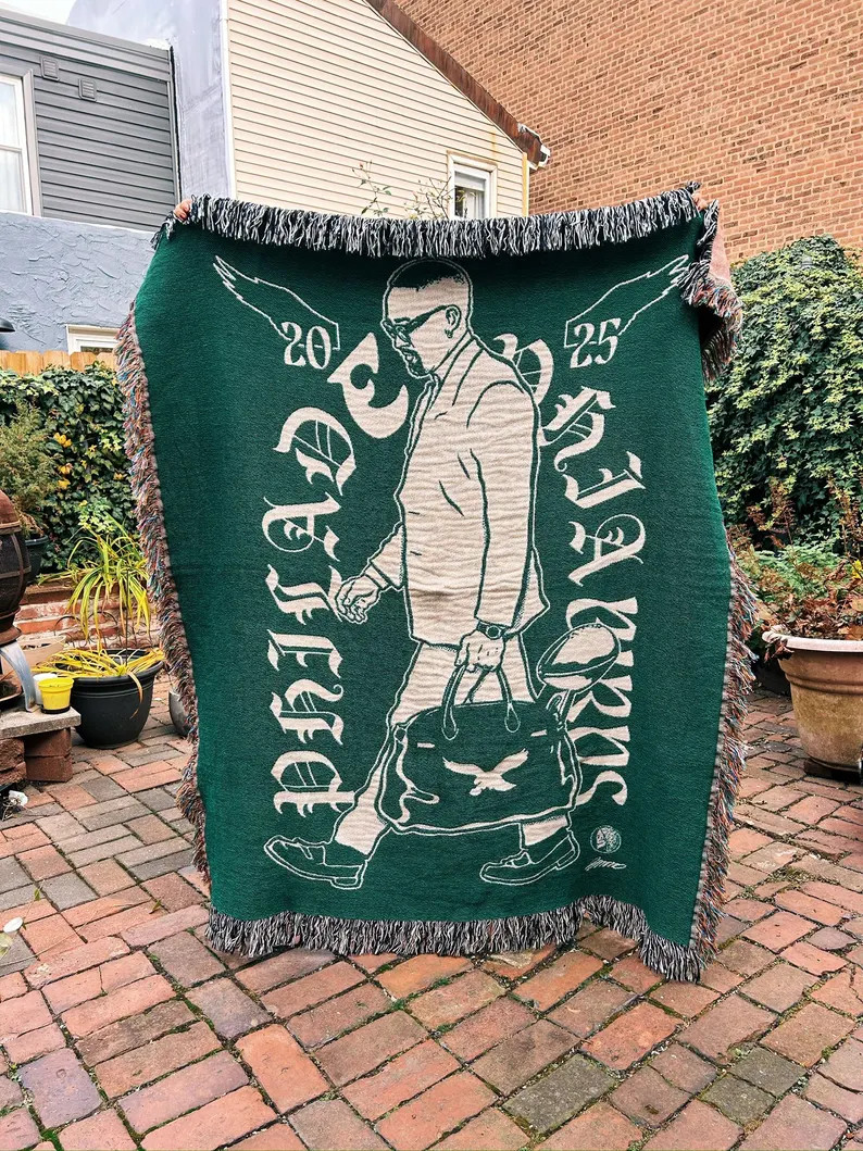 These cozy throw-sized woven blankets are woven out of 100% cotton yarn with a colorful edge frin... | Etsy (US)