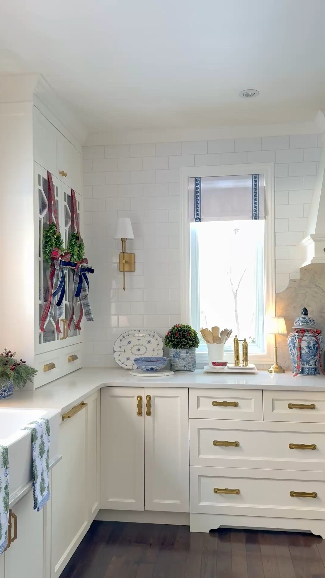 Christmas kitchen details! Gorgeous layers of greenery, plaid, chinoiserie and toile 

#LTKSeasonal #LTKHome #LTKHoliday