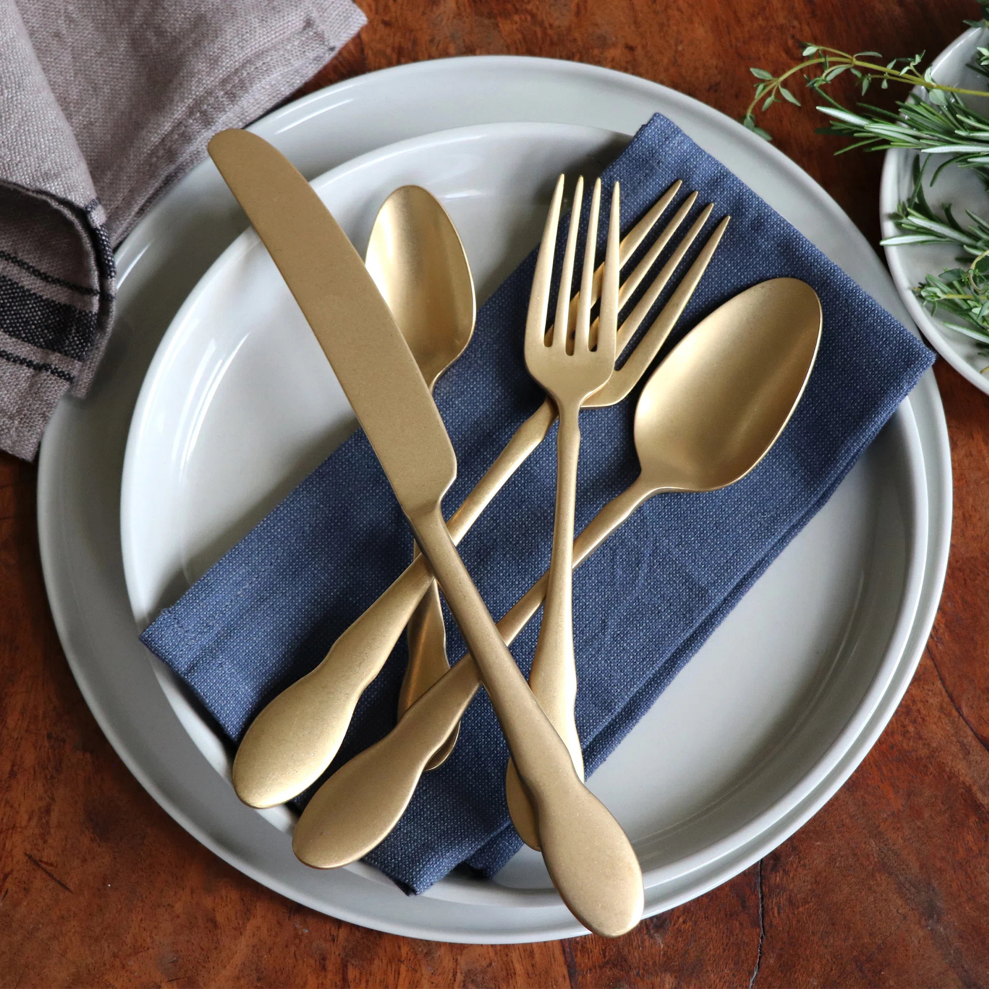 Gourmet Settings Gold And Black 20 Piece Flatware Set, Service for 4 & Reviews | Wayfair | Wayfair North America