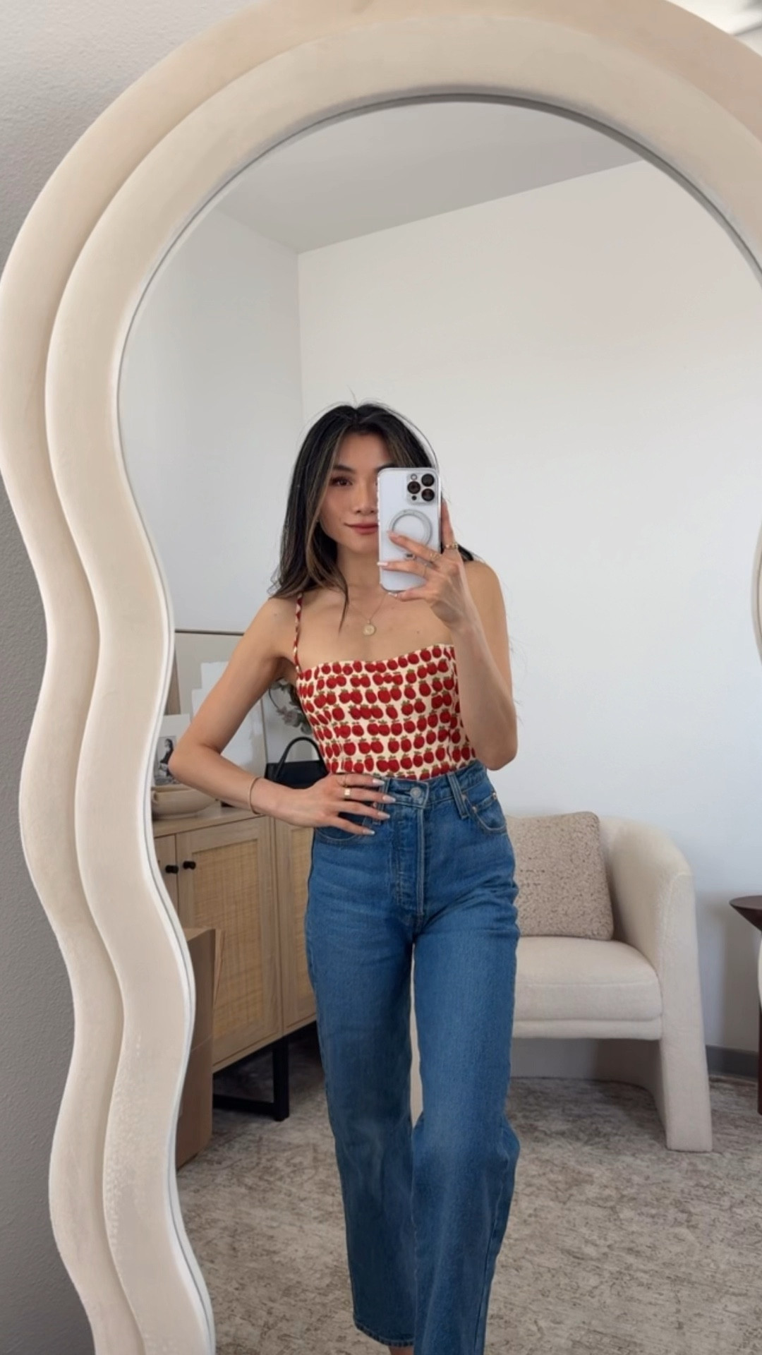 Spring Jeans outfit 

Tomato print tank top

Top [0] 
Jeans [23]

#LTKPetite #LTKSpringSale #LTKWatchNow