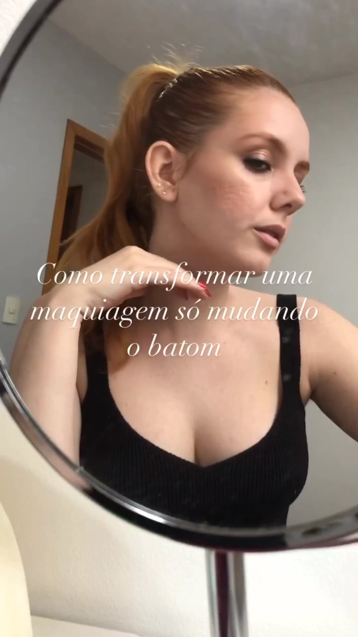 Um batom pode transformar totalmente a proposta de um look! Olhe essas duas opções:

#LTKFind #LTKbeauty #LTKbrasil