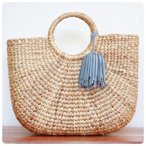 PREORDER Medium straw bag, straw market tote, picnic basket, straw handbag, market bag, beach bag (C | Etsy (US)