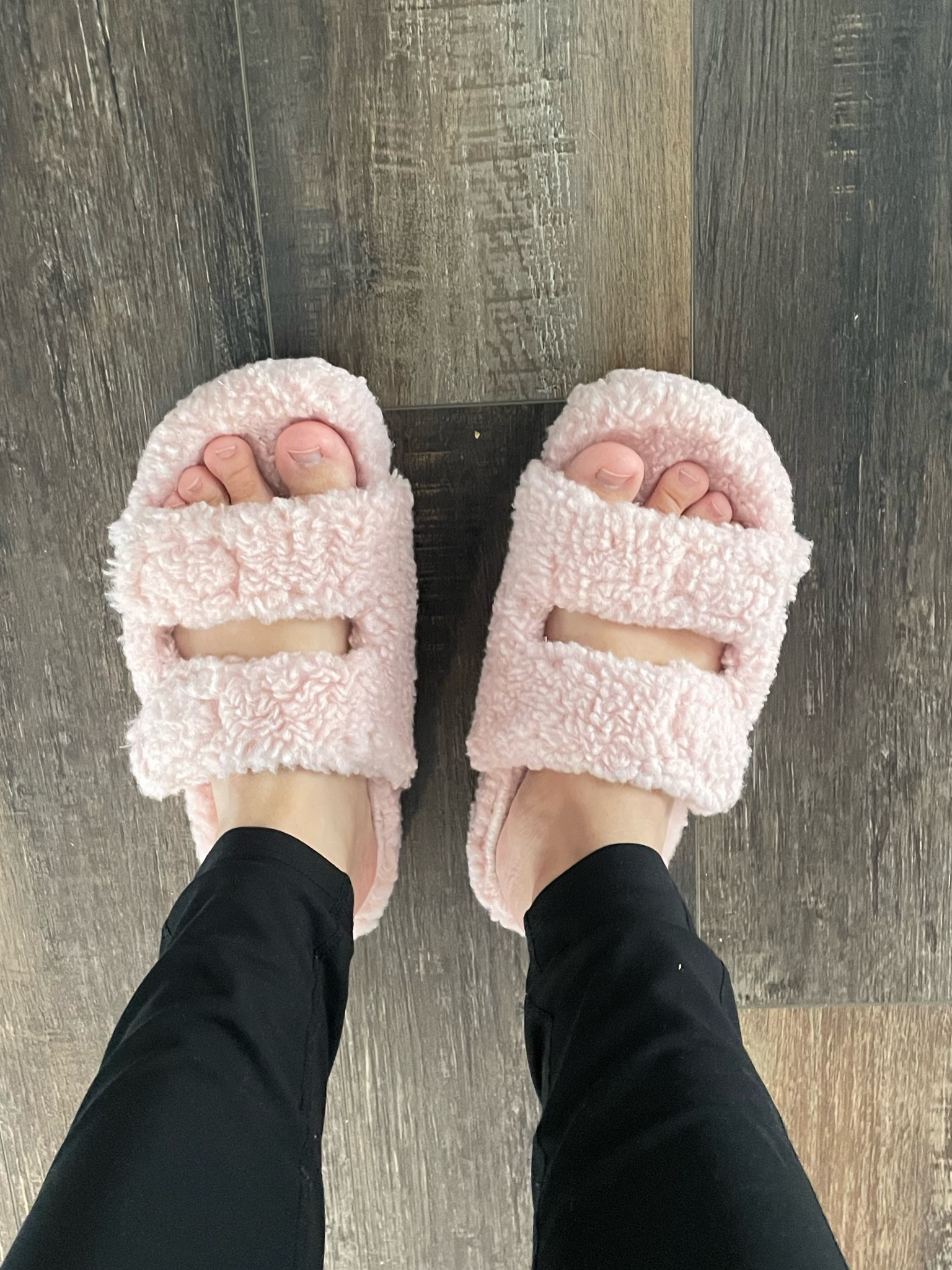Target women’s slippers are on sale $16 today!

#LTKsalealert #LTKGiftGuide #LTKSeasonal