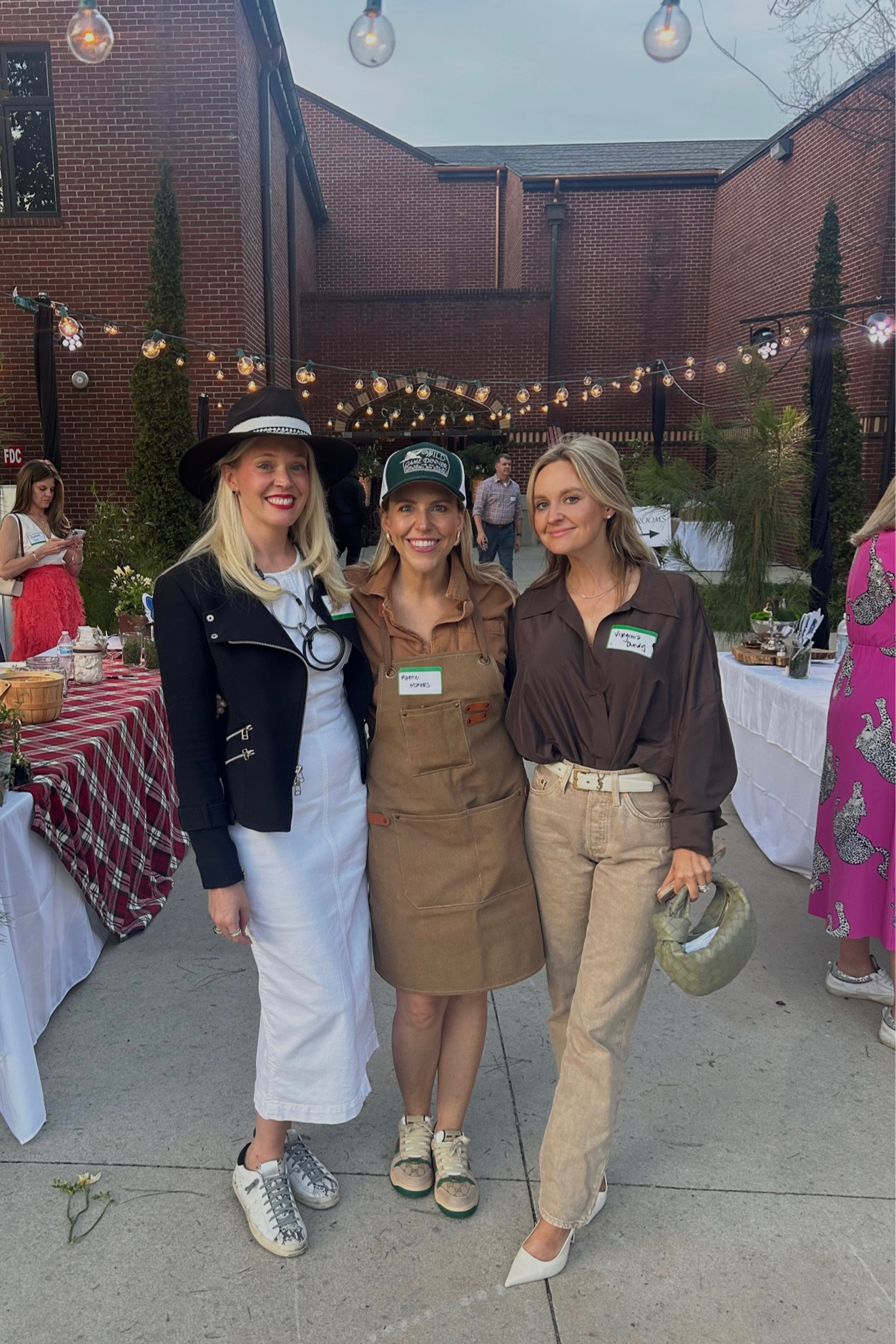 tan jeans + brown bodysuit 

#LTKfindsunder100 #LTKstyletip #LTKSeasonal