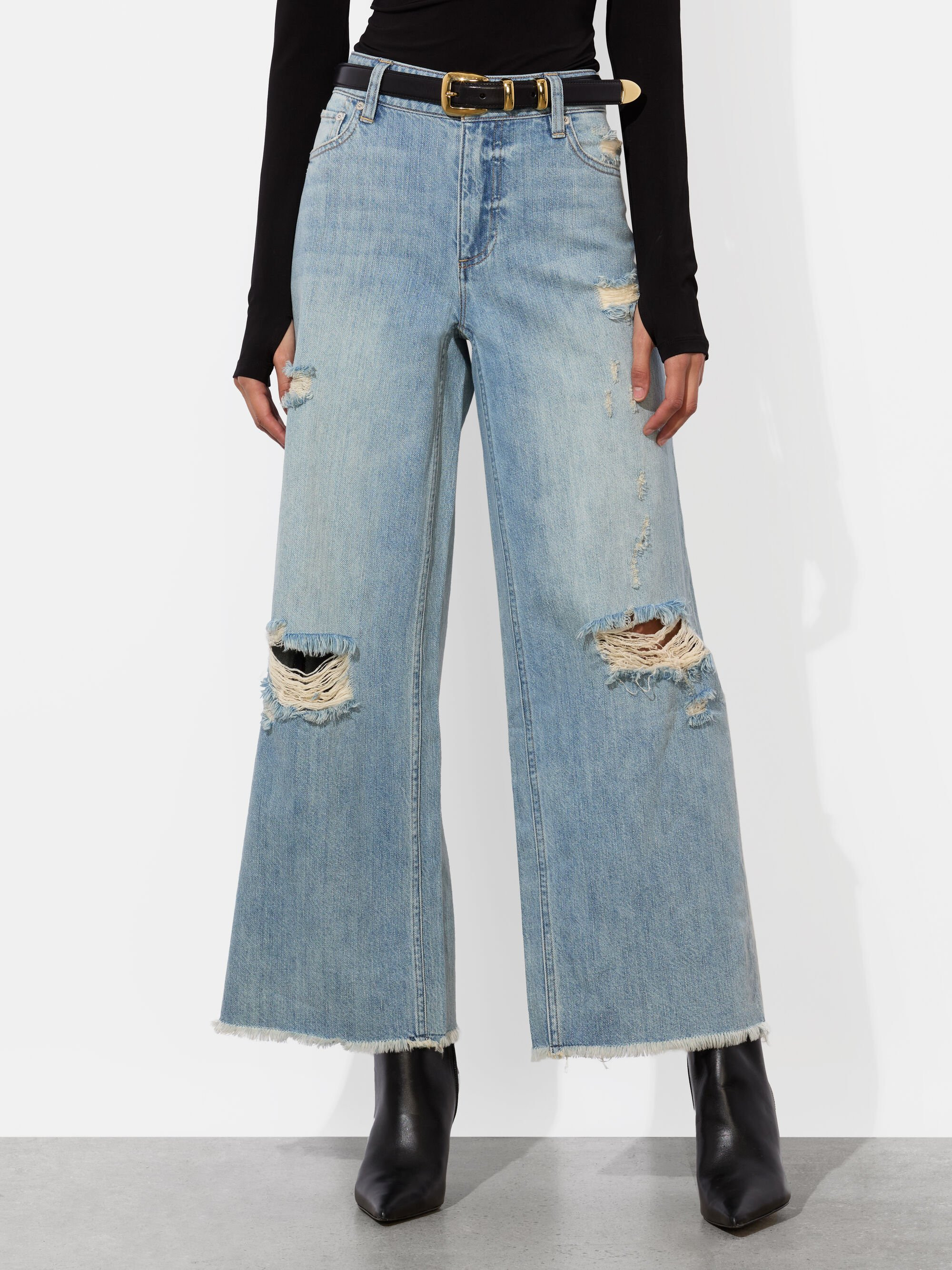 DEVOE ANKLE JEAN | Alice + Olivia