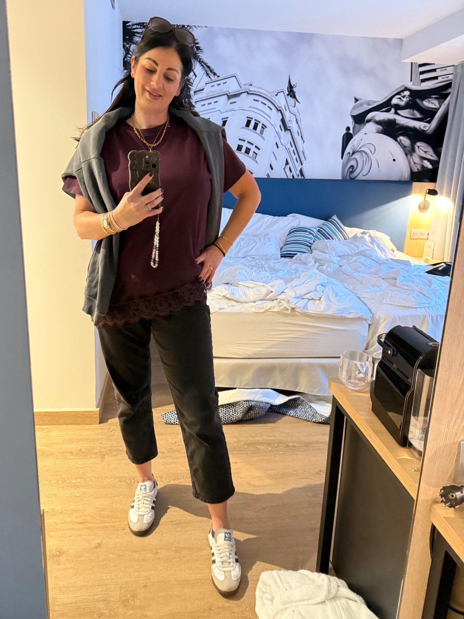  City break outfit of the day 💜

#LTKjeans #LTKuk #LTKmidsize