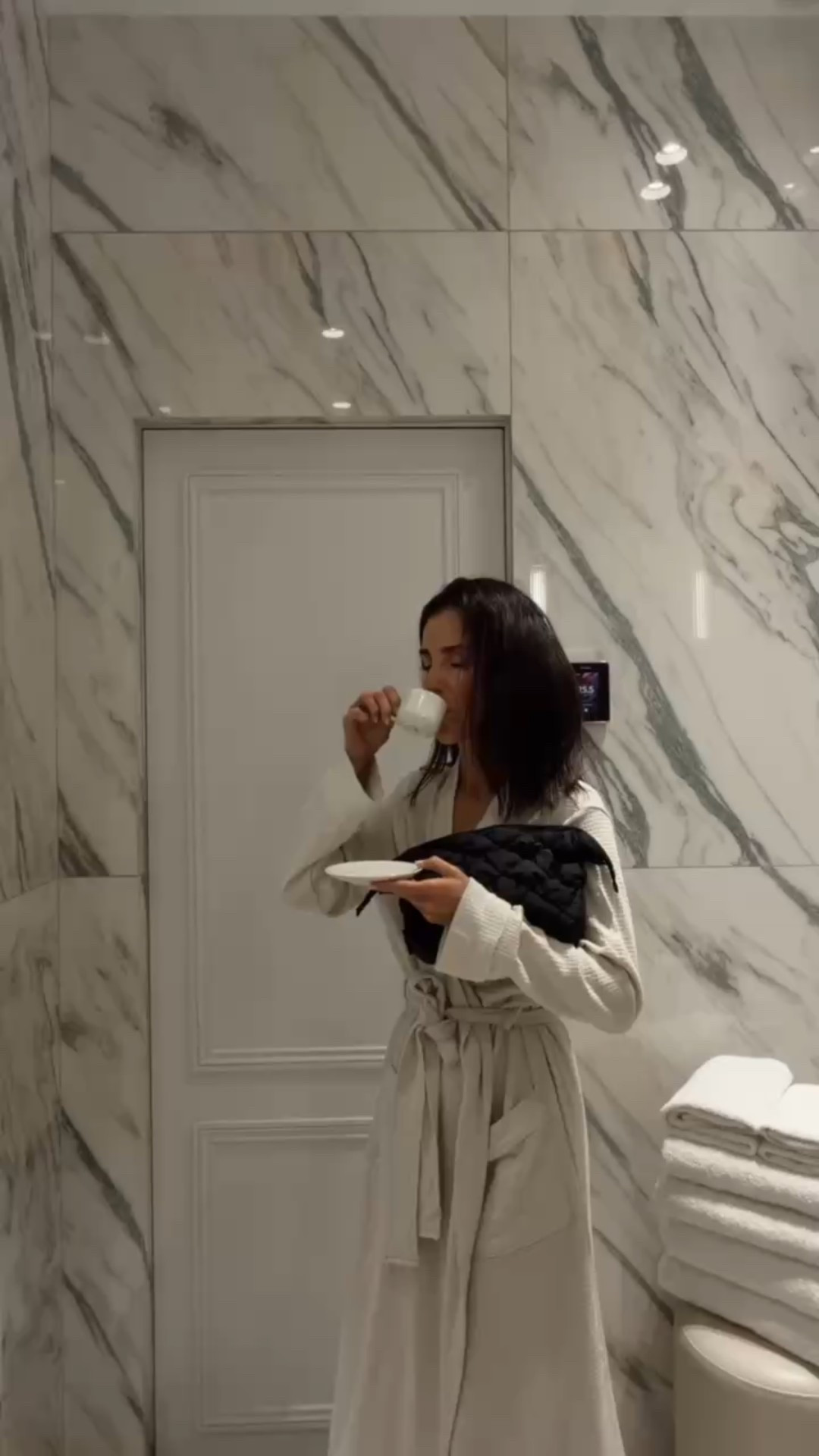 Quick and easy makeup routine. Linking all of the items I used below #stylinbyaylin #aylin #

#LTKgrwm #LTKBeauty #LTKmorningroutine