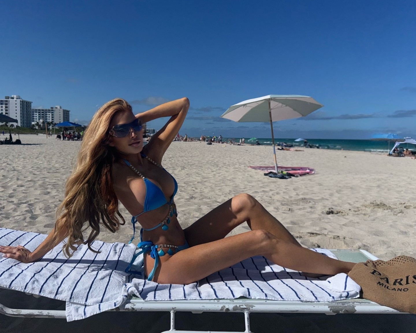𝒮𝓊𝓂𝓂𝑒𝓇 𝑒𝓃𝒹𝒾𝓃𝑔 𝒽𝒶𝓈 𝓂𝓎 𝓌𝒽𝑜𝓁𝑒 𝓌𝑜𝓇𝓁𝒹 𝓈𝒾𝒹𝑒𝓌𝒶𝓎𝓈. 😂☀️

#LTKstorytime #LTKSwim #LTKSaleAlert
