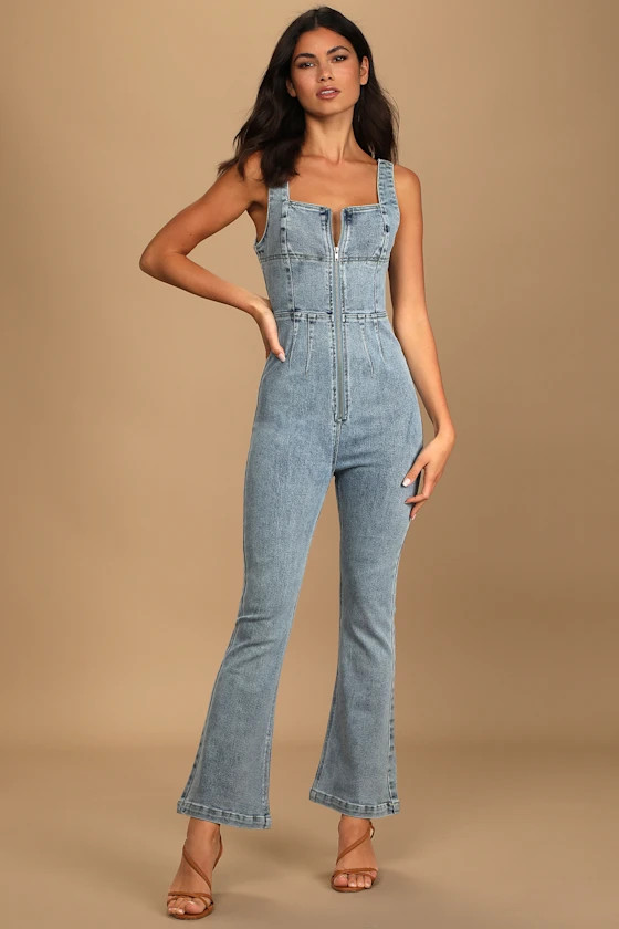 Keep Groovin' Light Wash Denim Zip-Front Jumpsuit | Lulus (US)