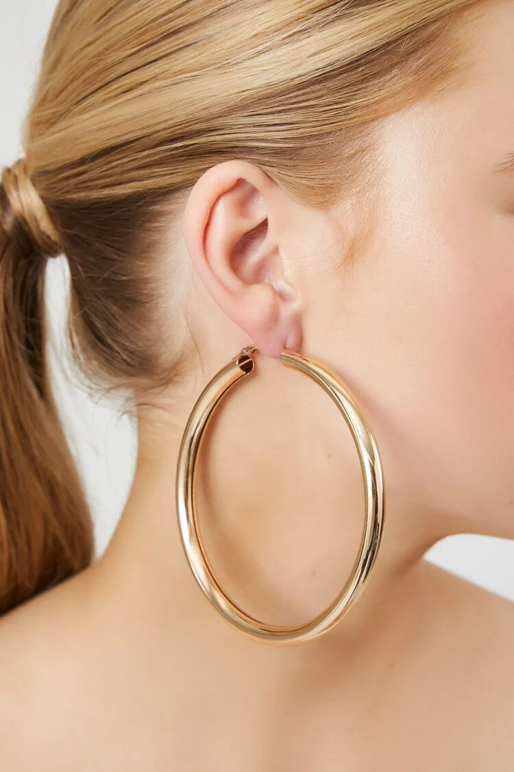 Women's Oversized Hoop Earrings in Gold | Forever 21 (US)