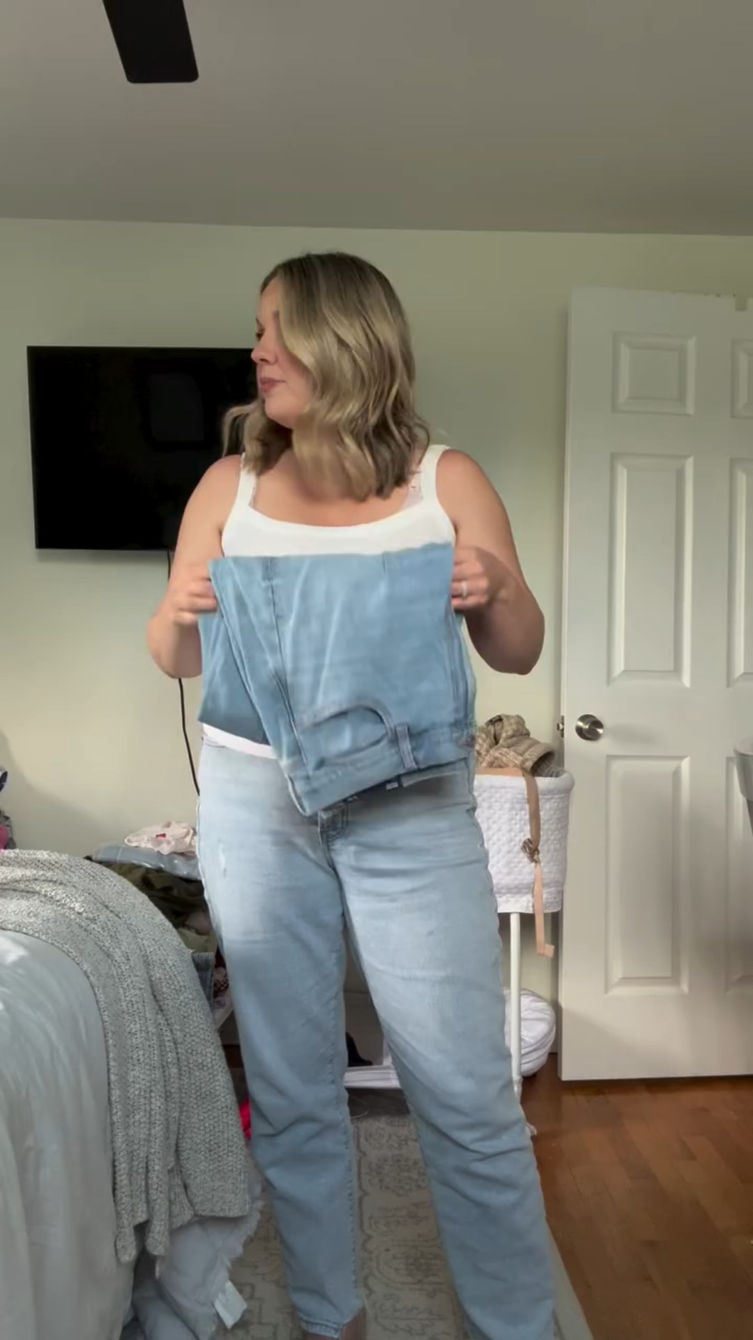 Midsize barrel Jean try-on. I’m wearing a size 12 and they fit comfortably. This pair of jeans has the tiniest bit of that barrel flare. 


#LTKFindsUnder50 #LTKMidsize #LTKFallSale