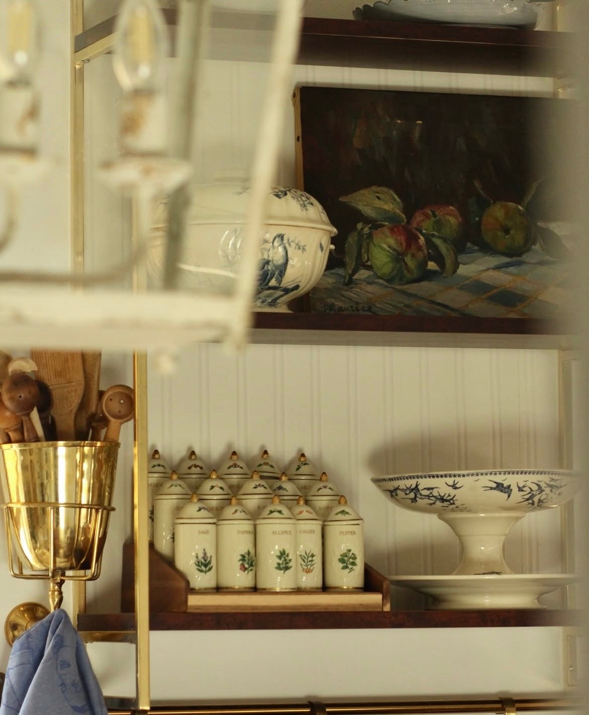 Kitchen Shelfie
Instagram: Thecoefam 

#LTKSeasonal #LTKHome #LTKmomlife