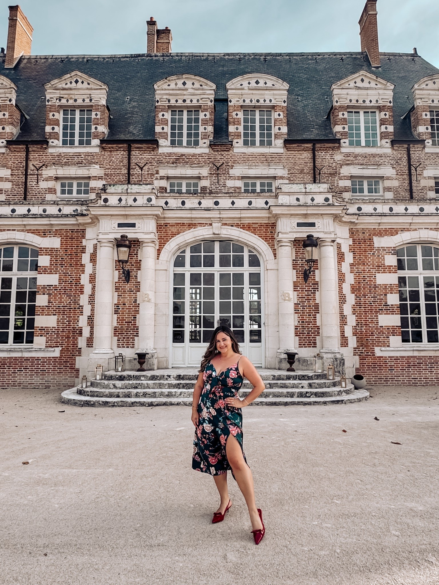 Gorgeous satin midi dress that is the perfect special occasion outfit or wedding guest dress! TTS

Midsize, petite, satin dress, red heels, date night, Amazon fashion 

#LTKPetite #LTKMidsize #LTKSummerEdit