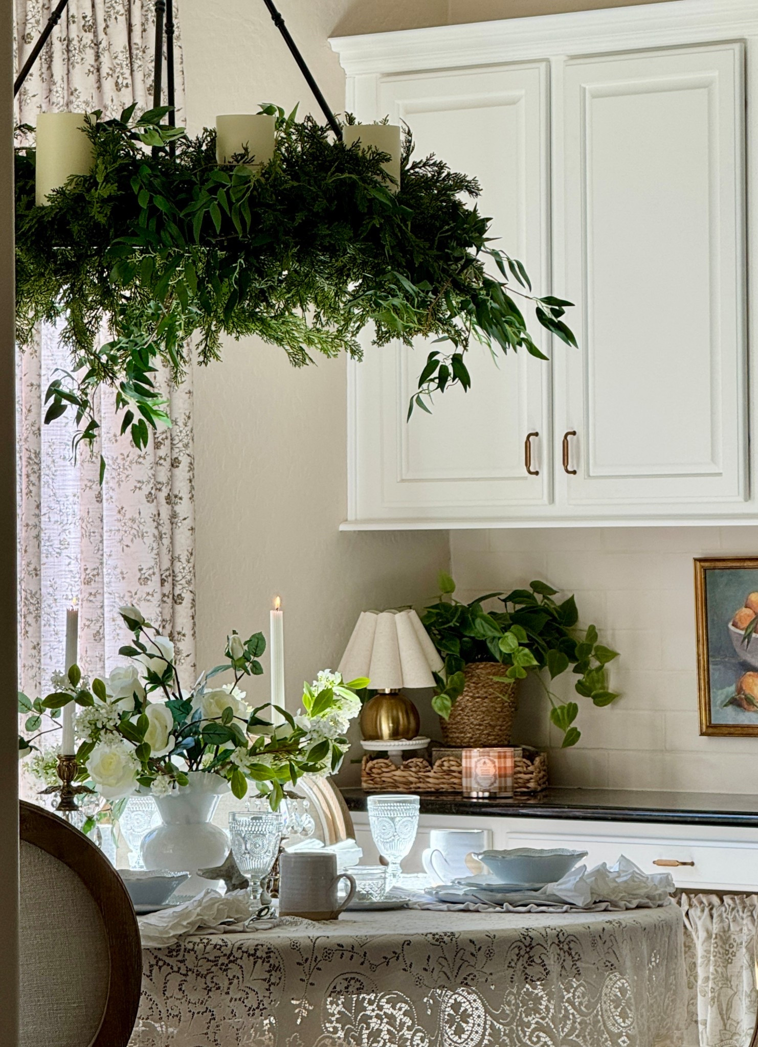 Winter whites & greenery for an easy, easy & elegant tablescape. 

Tablescape, tabletop decor, jasmine, roses, faux real touch flowers 

#LTKHome