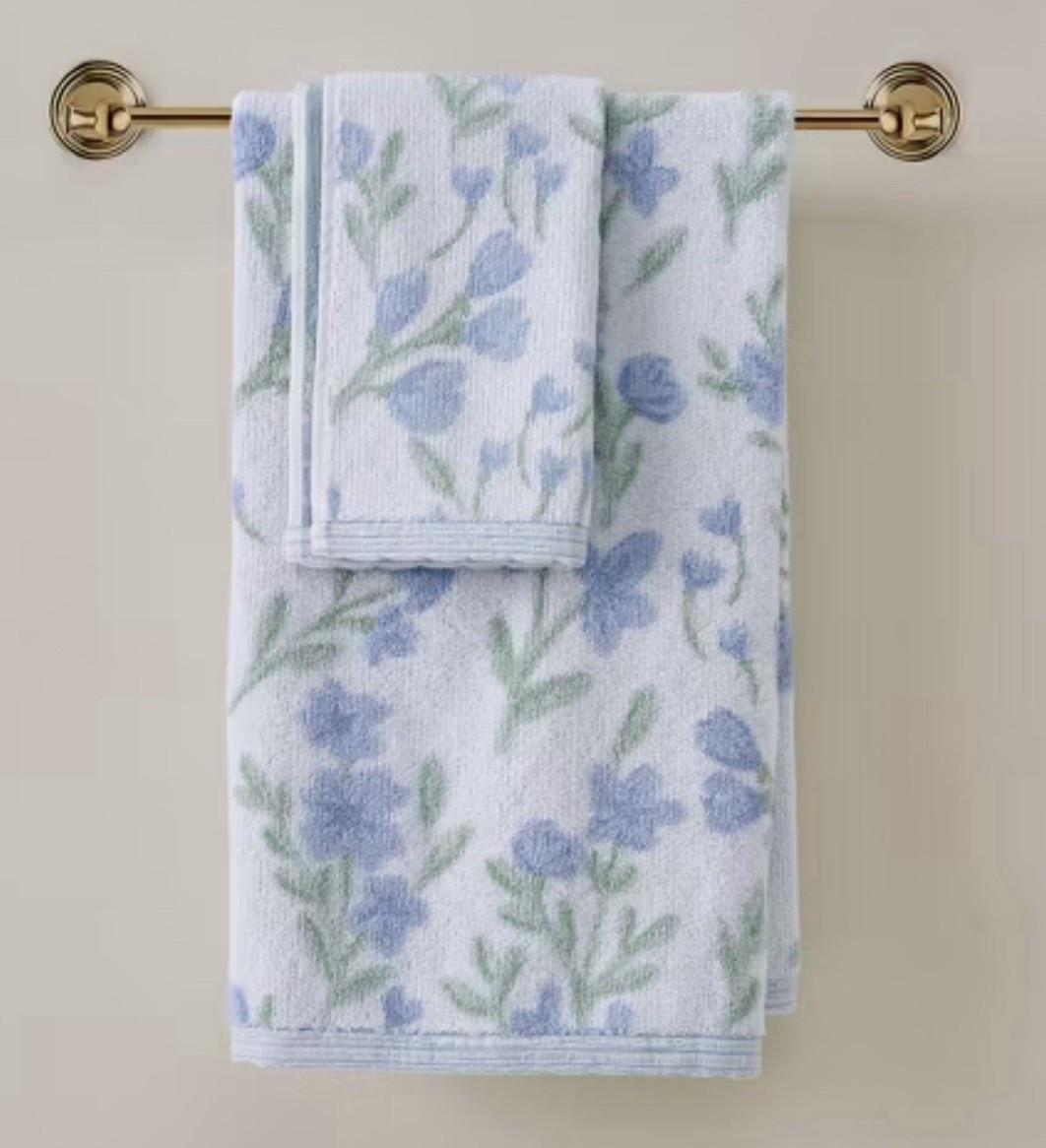 TARGET BATHROOM 🤗

#LTKFindsUnder100 #LTKStyleTip #LTKBeauty