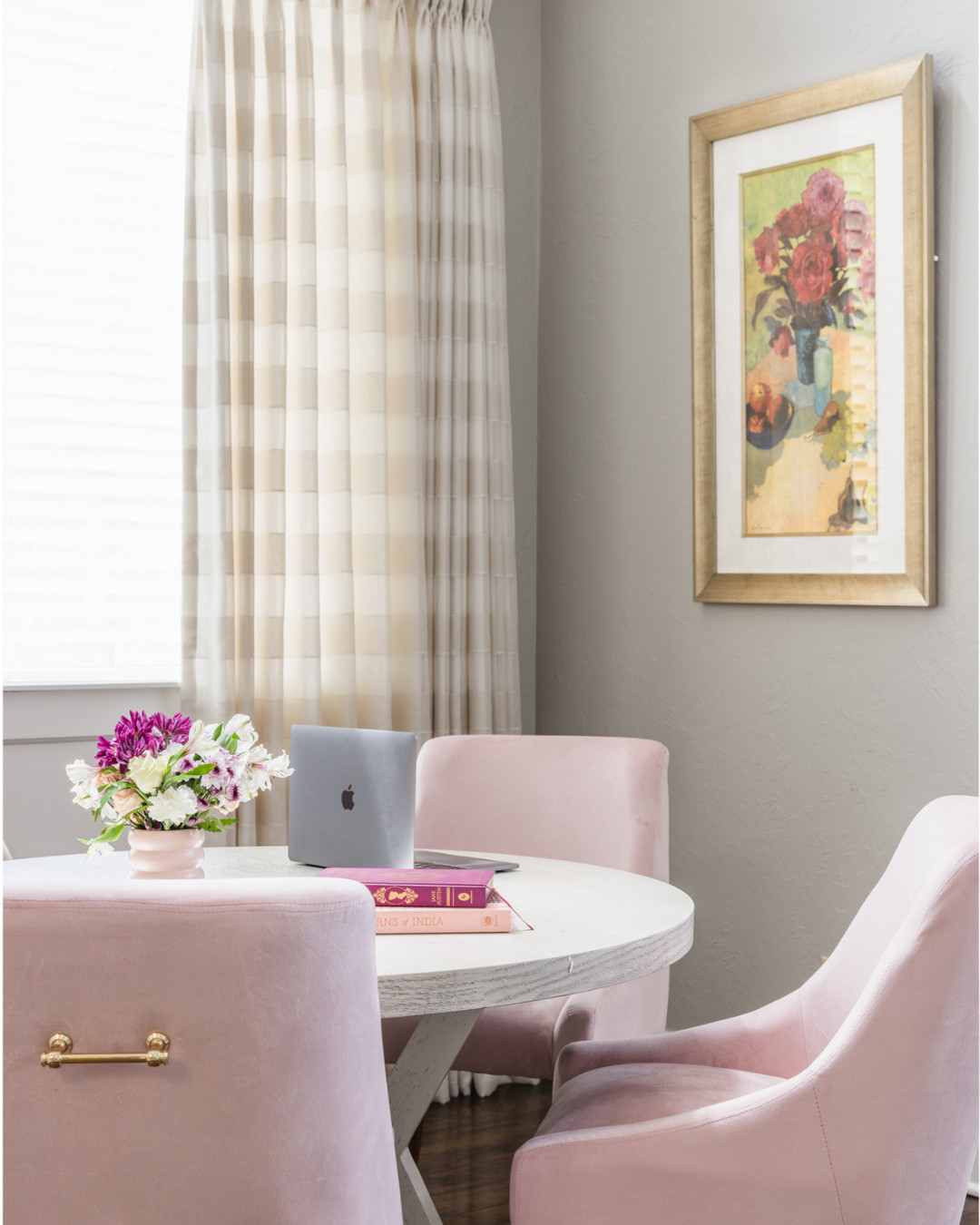 Still not over the AOII house at OU 💫

Layered textures, thoughtful details, and curated color palettes make every corner feel intentional and inviting.
 

 #LTKHome