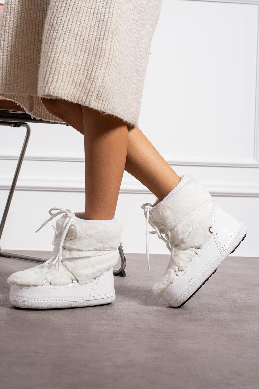 White Zelda Sherpa and Suede Snow Padded Boot for Women - Etsy | Etsy (US)