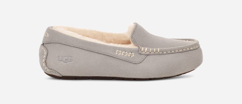 UGG® Women's Ansley Sheepskin Suede Slipper in Grey/, Size 7D | UGG (US)