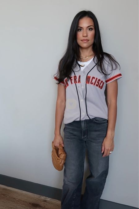 A little outfit inspo for your next Giants game!