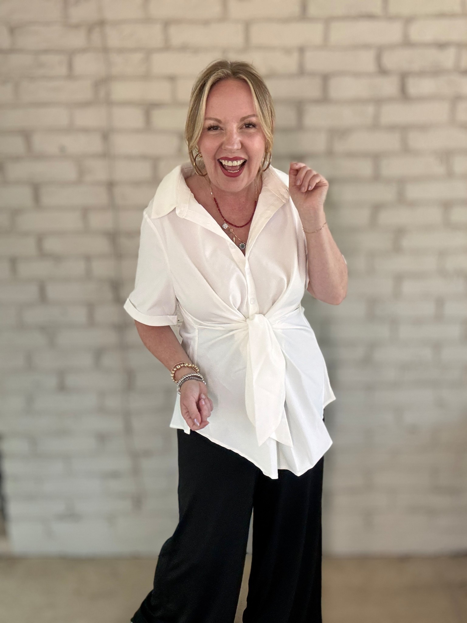 Size 10/medium; top comes in multiple colors! 

#LTKSeasonal #LTKOver40 #LTKMidsize