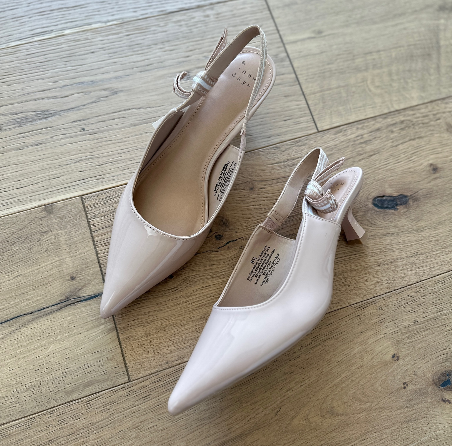 Neutral kitten heels
Class shoe
Class kitten heels
Target find
Target trending heel 
Fall shoe 

#LTKFindsUnder50 #LTKOver40 #LTKShoeCrush