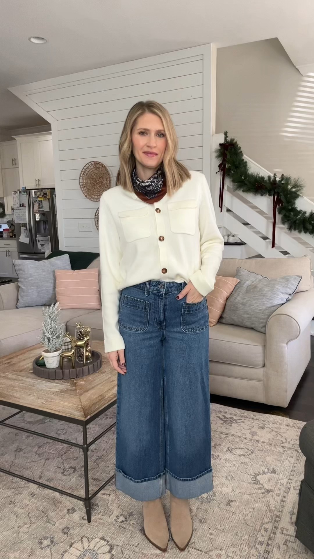 2 Amazon sweaters I’ve been loving! Also, this Amazon neck scarf has been a hit with you guys on insta so I’ll link it here.

#denim #amazon #sweater #cardigan #purse #amazonbag #ootd

#LTKootd #LTKSeasonal #LTKFindsUnder50