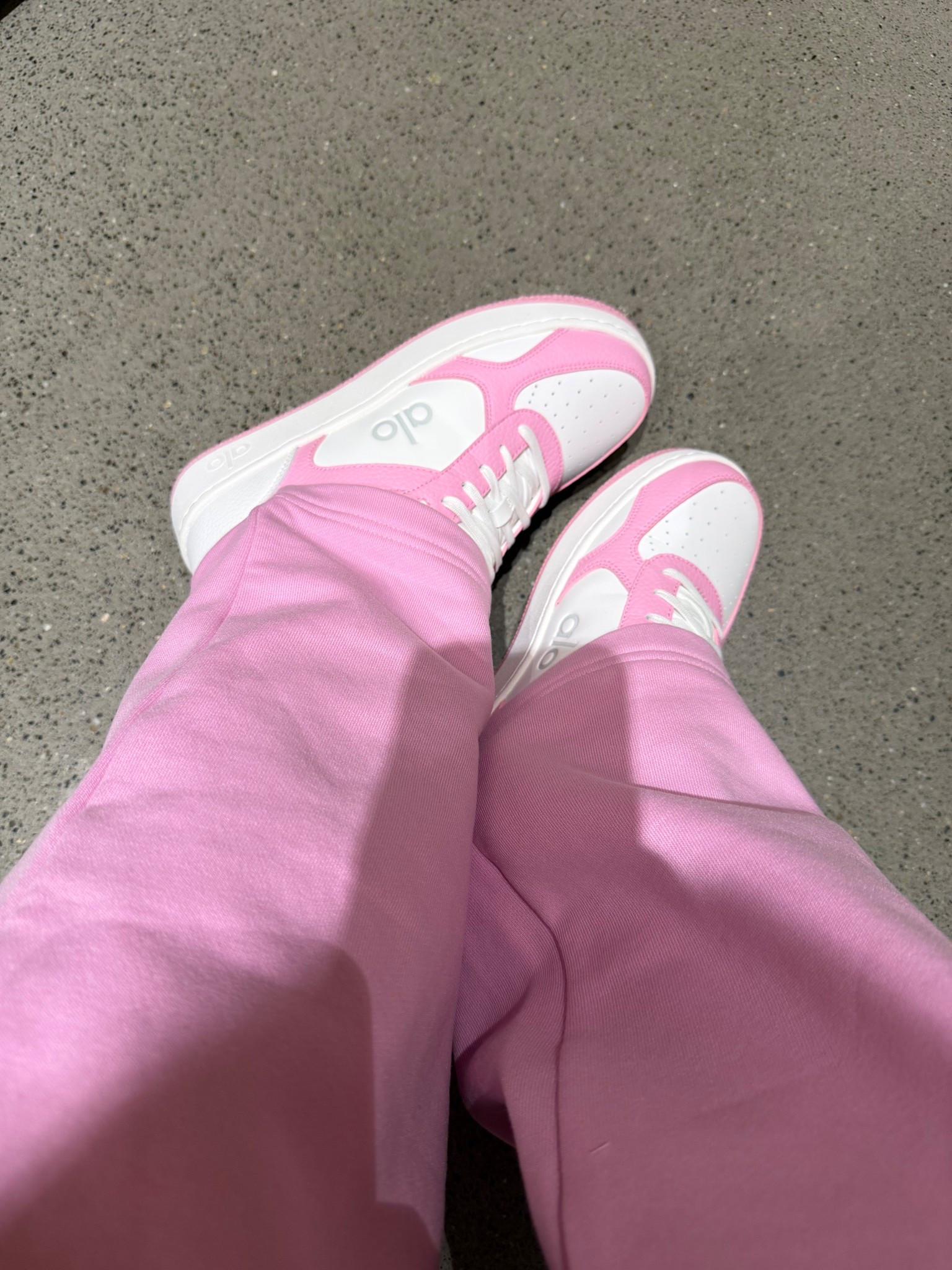 Pink alo sneakers 💗
Pink alo set

#LTKFindsUnder100 #LTKootd #LTKFindsUnder50