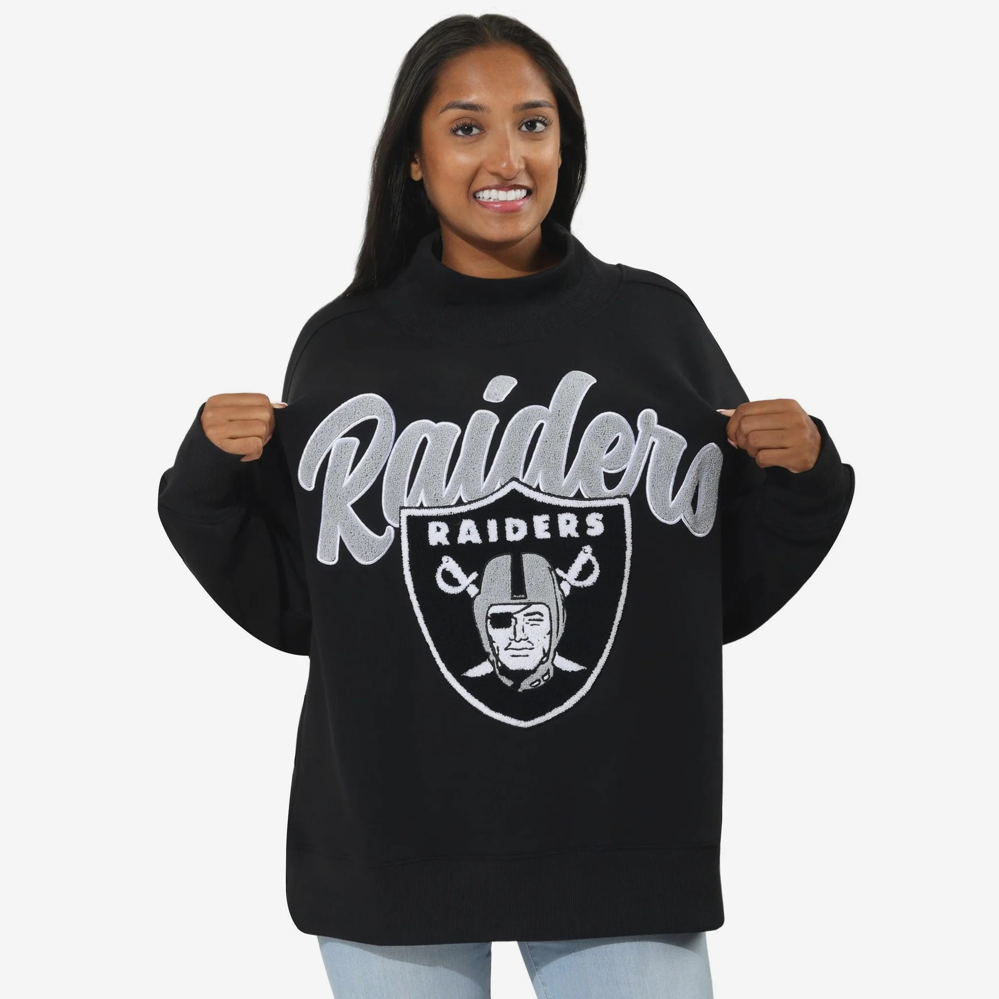 Las Vegas Raiders Chenille Logo Oversized Mockneck Sweatshirt | FOCO inc