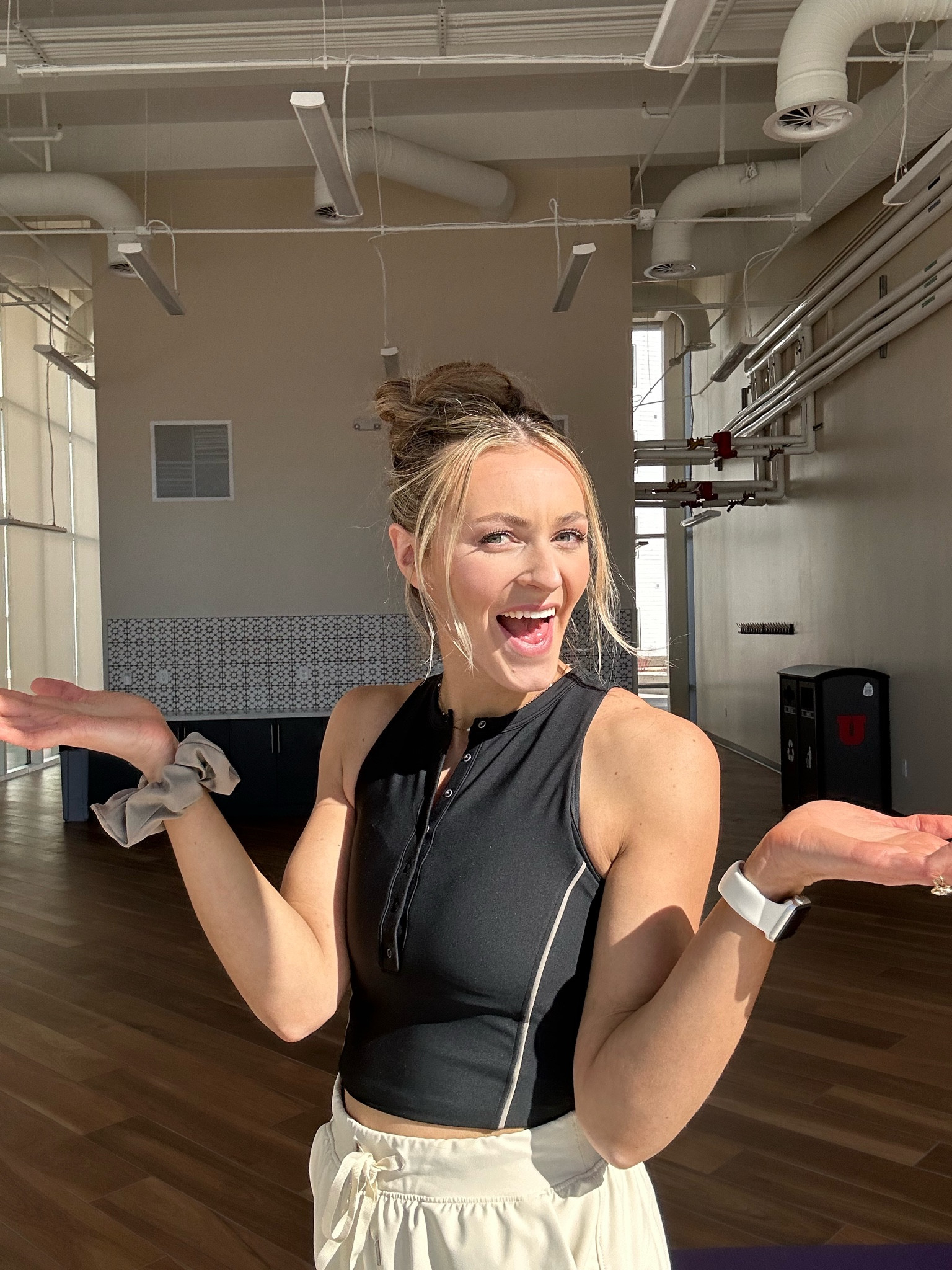 My new favorite Henley workout top! Very supportive with a built-in bra and slimming with with corset details. I got a small but would maybe size up to a medium next time! 



#LTKfindsunder50